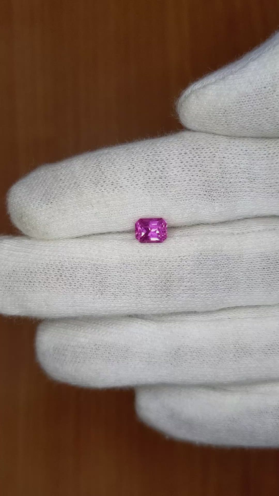 1.04 Ct. Pinkish Purple Sapphire from Ceylon (Sri Lanka) Size Video