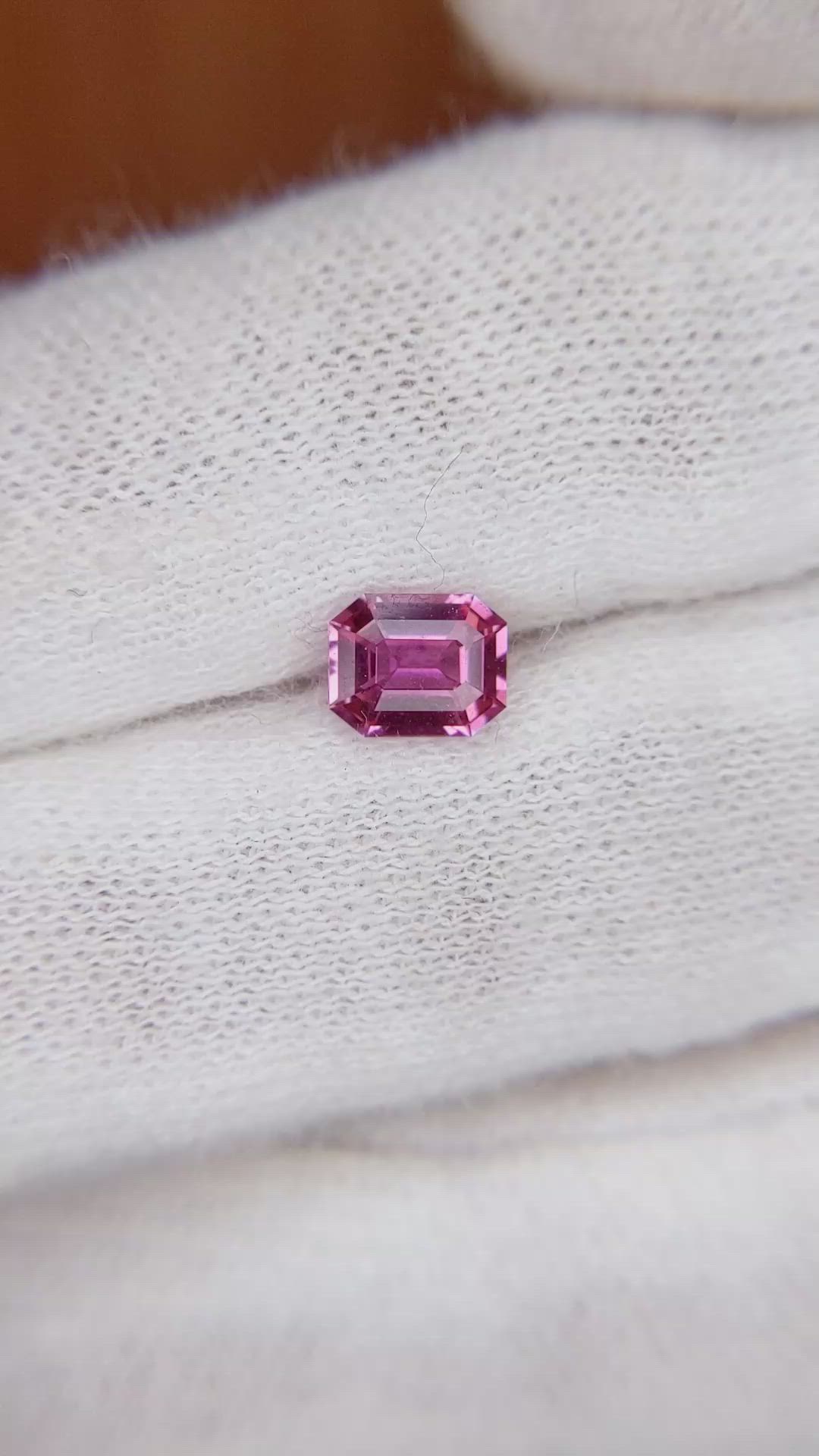1.07 Ct. Pink Sapphire from Ceylon (Sri Lanka) Size Video