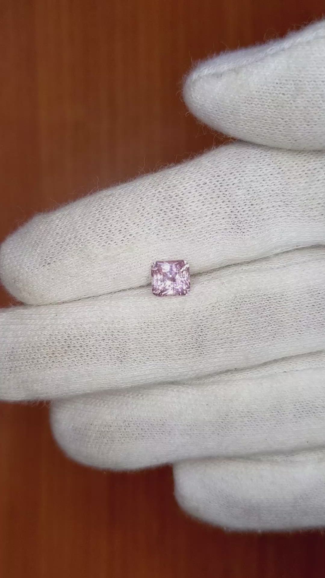 1.13 Ct. Pink Sapphire from Ceylon (Sri Lanka) Size Video