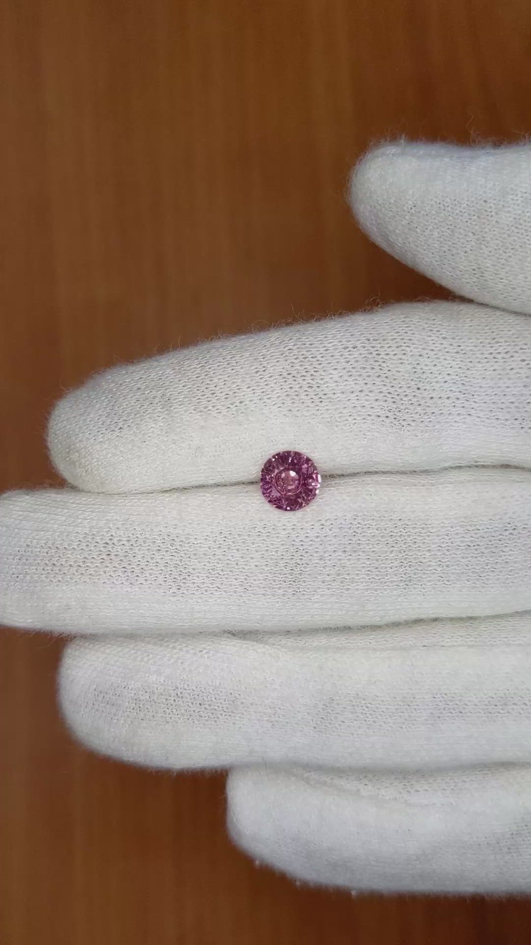 1.07 Ct. Pink Sapphire from Ceylon (Sri Lanka) Size Video