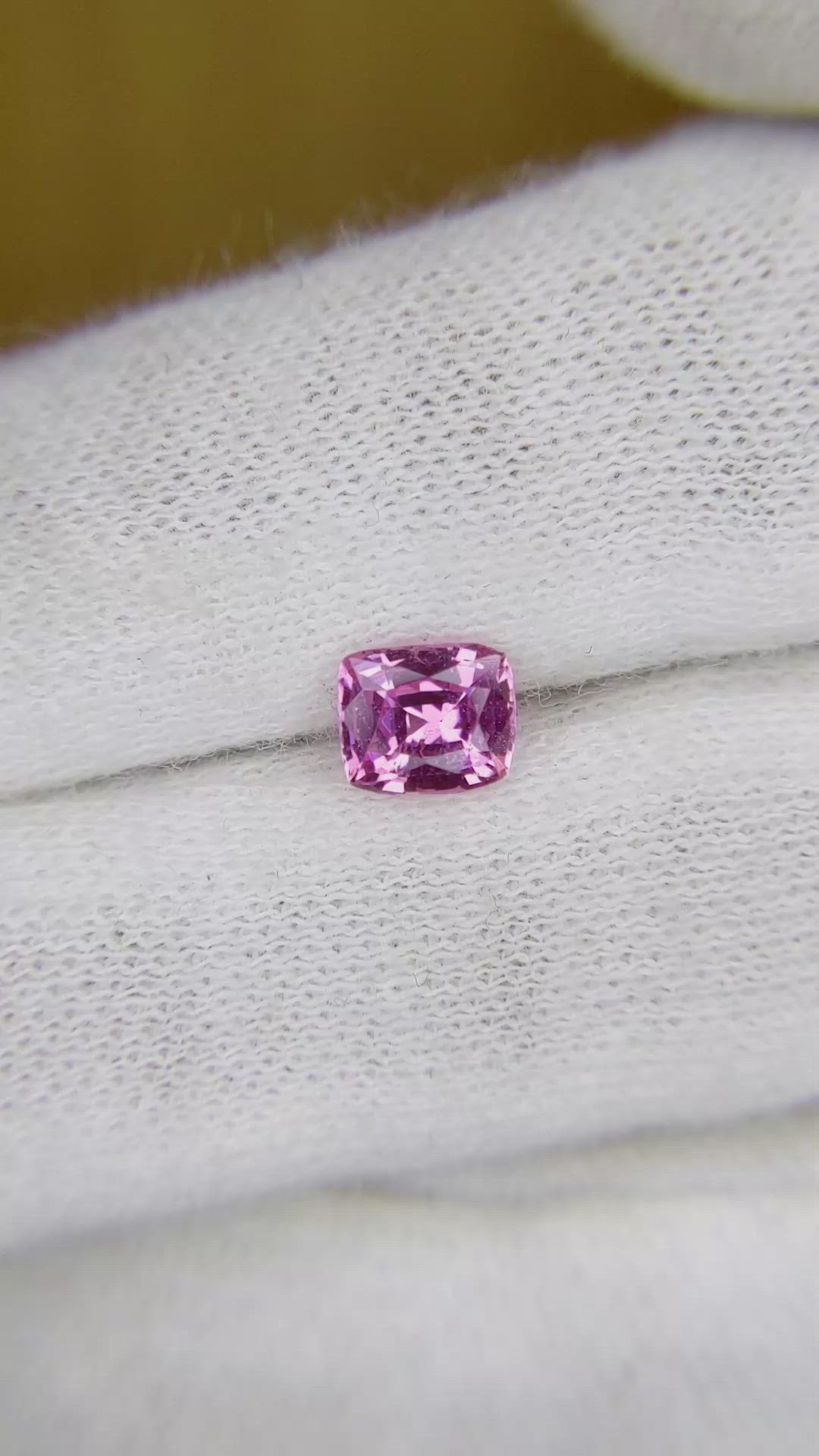 1.02 Ct. Pink Sapphire from Ceylon (Sri Lanka) Size Video
