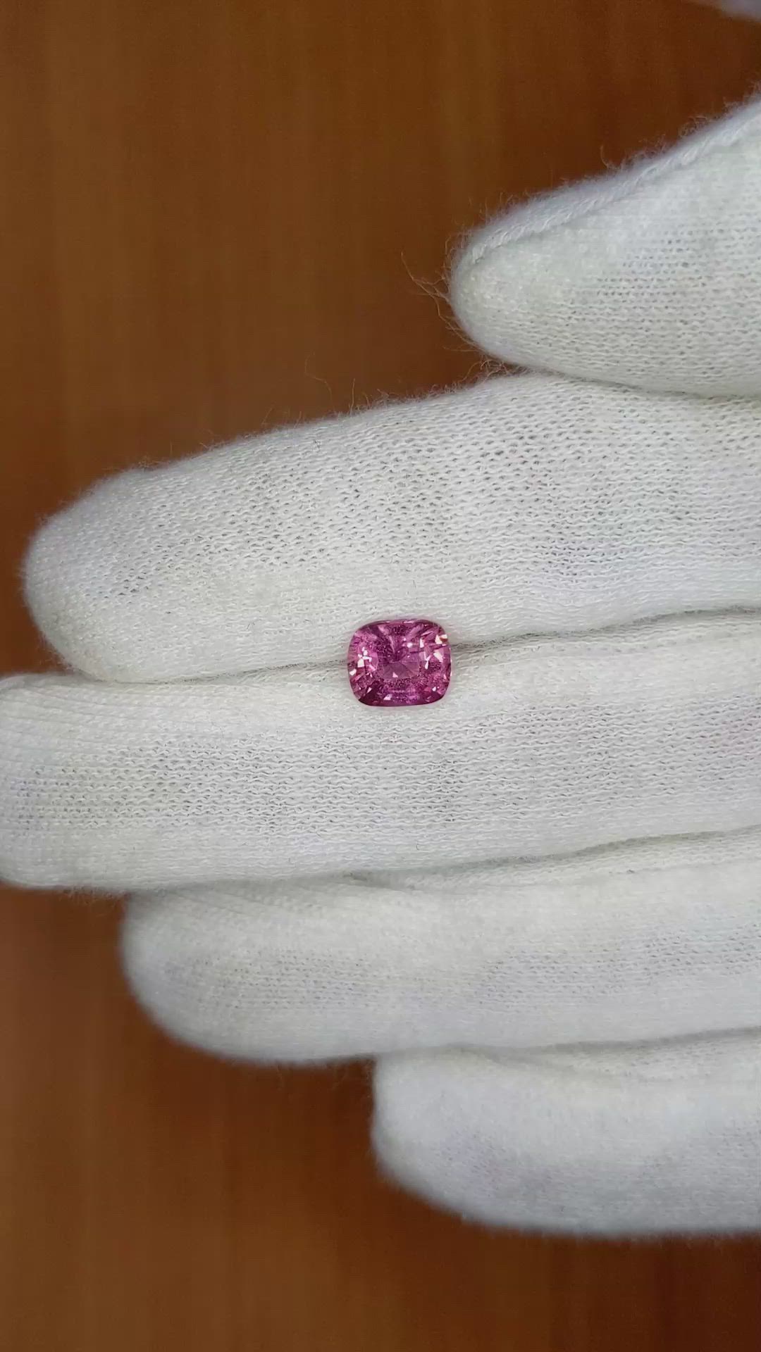 1.57 Ct. Pink Sapphire from Ceylon (Sri Lanka) Size Video