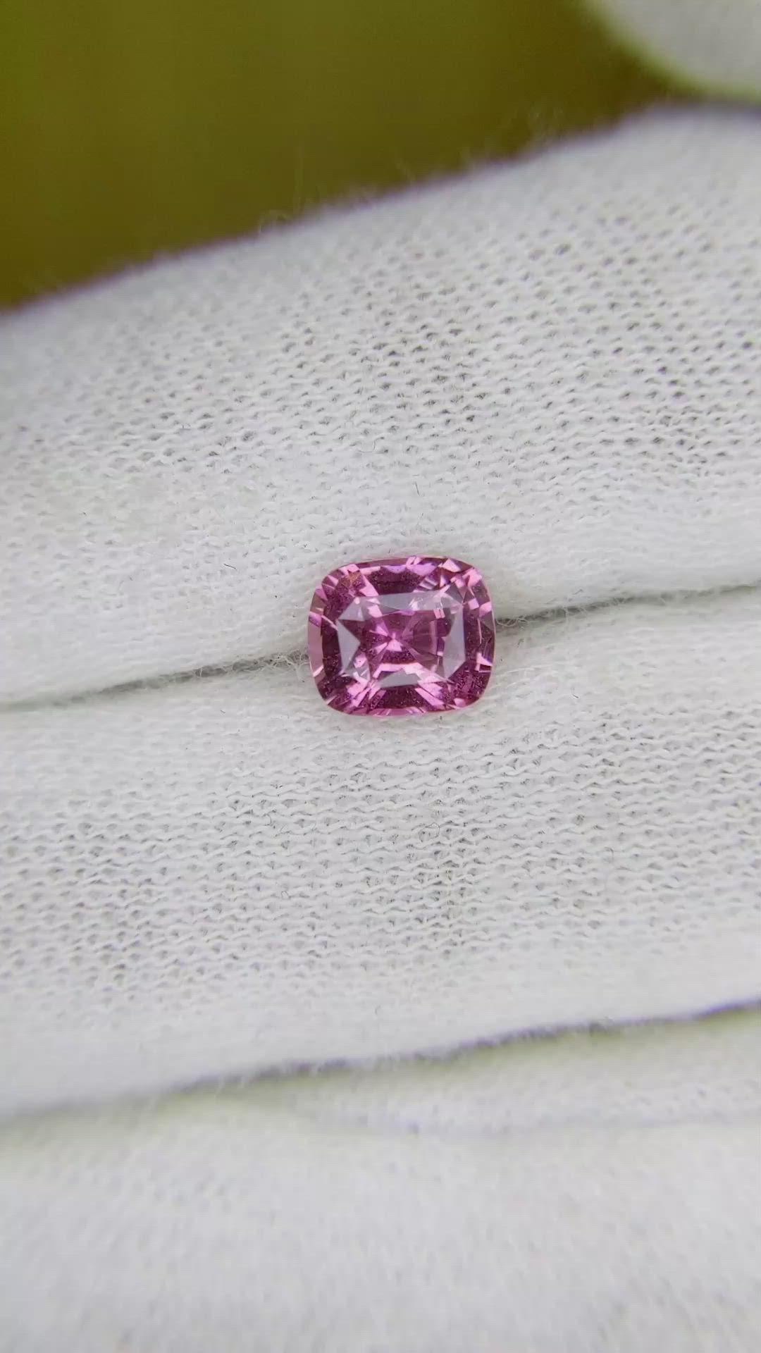 1.57 Ct. Pink Sapphire from Ceylon (Sri Lanka) Size Video