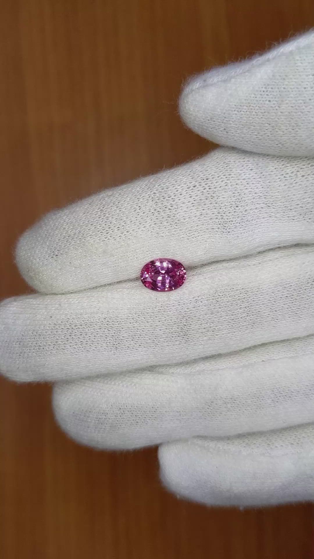 1.27 Ct. Pink Sapphire from Ceylon (Sri Lanka) Size Video