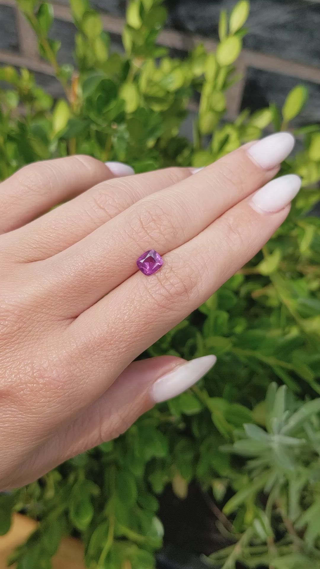 1.00 Ct. Pink Sapphire from Ceylon (Sri Lanka) Size Video