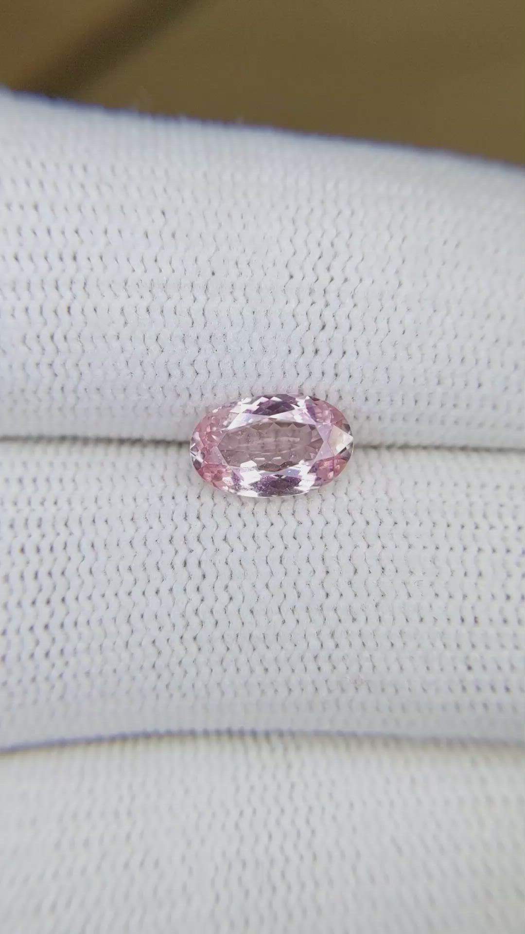 1.54 Ct. Padparadscha Sapphire from Ceylon (Sri Lanka) Size Video