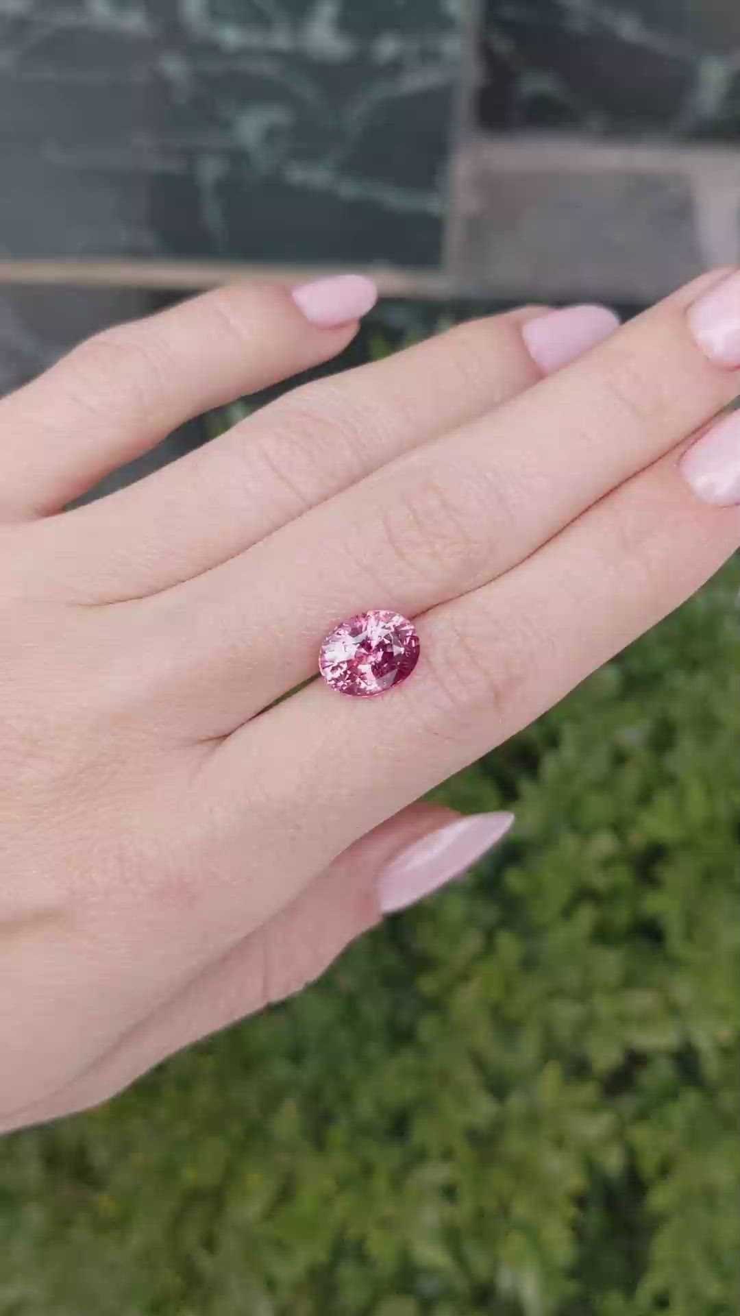 4.50 Ct. Padparadscha Sapphire from Madagascar Size Video