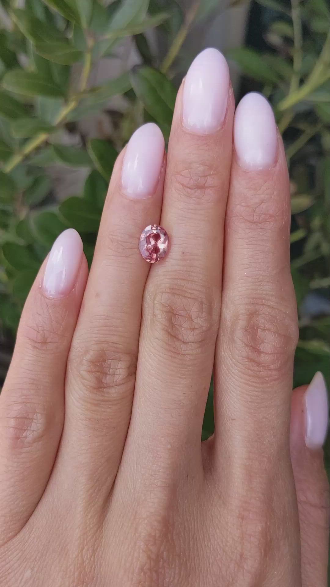 1.41 Ct. Padparadscha Sapphire from Ceylon (Sri Lanka) Size Video