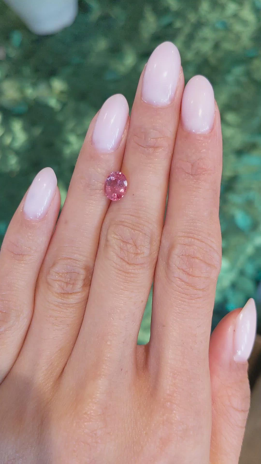 1.41 Ct. Padparadscha Sapphire from Ceylon (Sri Lanka) Size Video