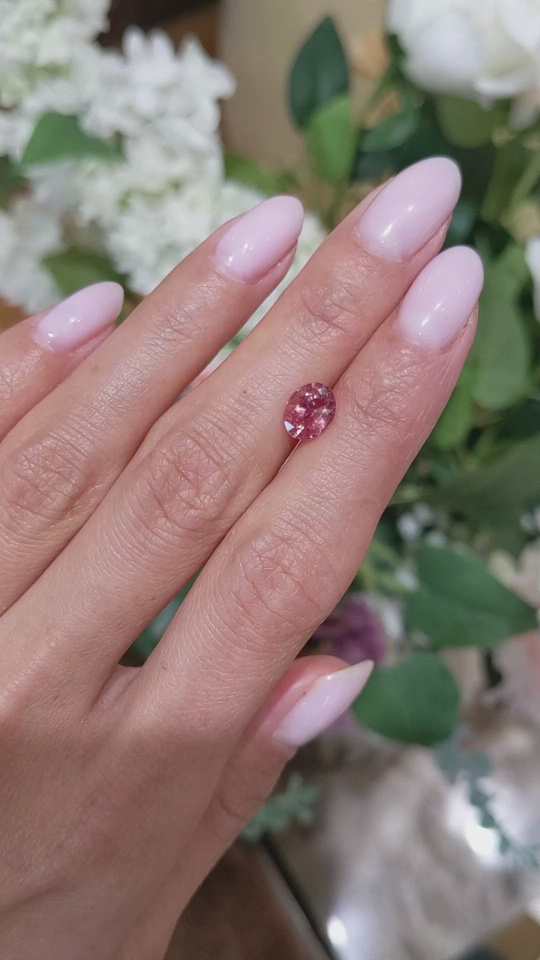 1.41 Ct. Padparadscha Sapphire from Ceylon (Sri Lanka) Size Video