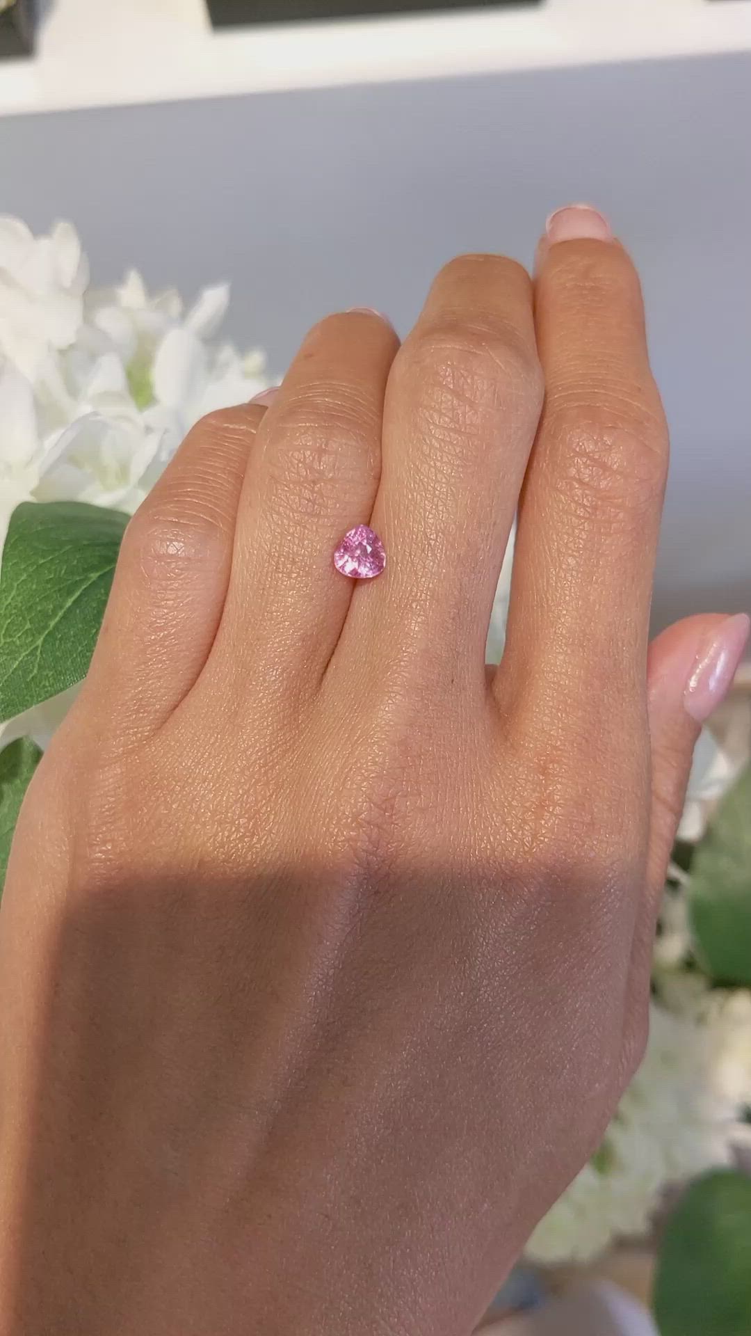 1.06 Ct. Padparadscha Sapphire from Ceylon (Sri Lanka) Size Video