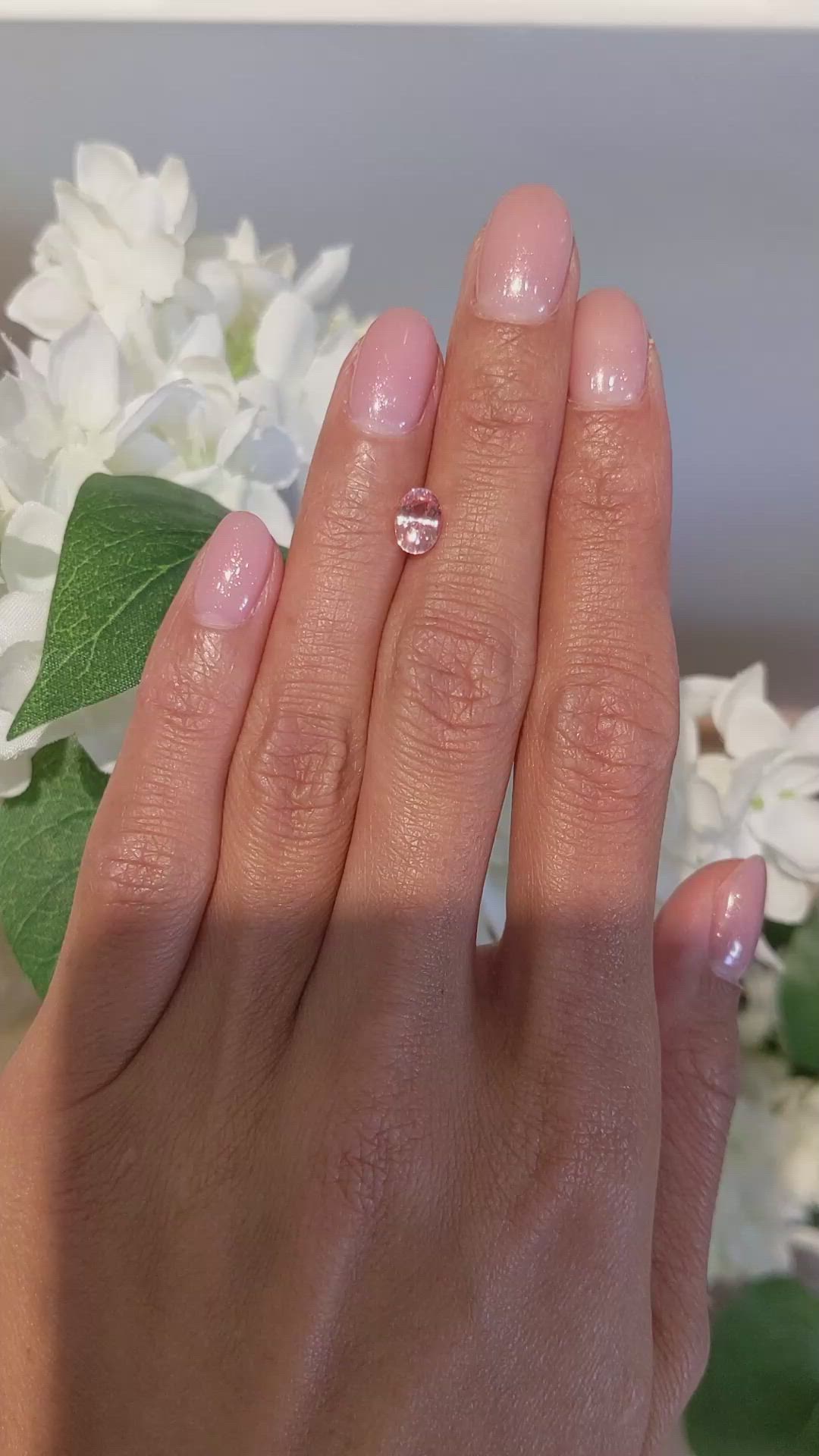 1.12 Ct. Padparadscha Sapphire from Ceylon (Sri Lanka) Size Video