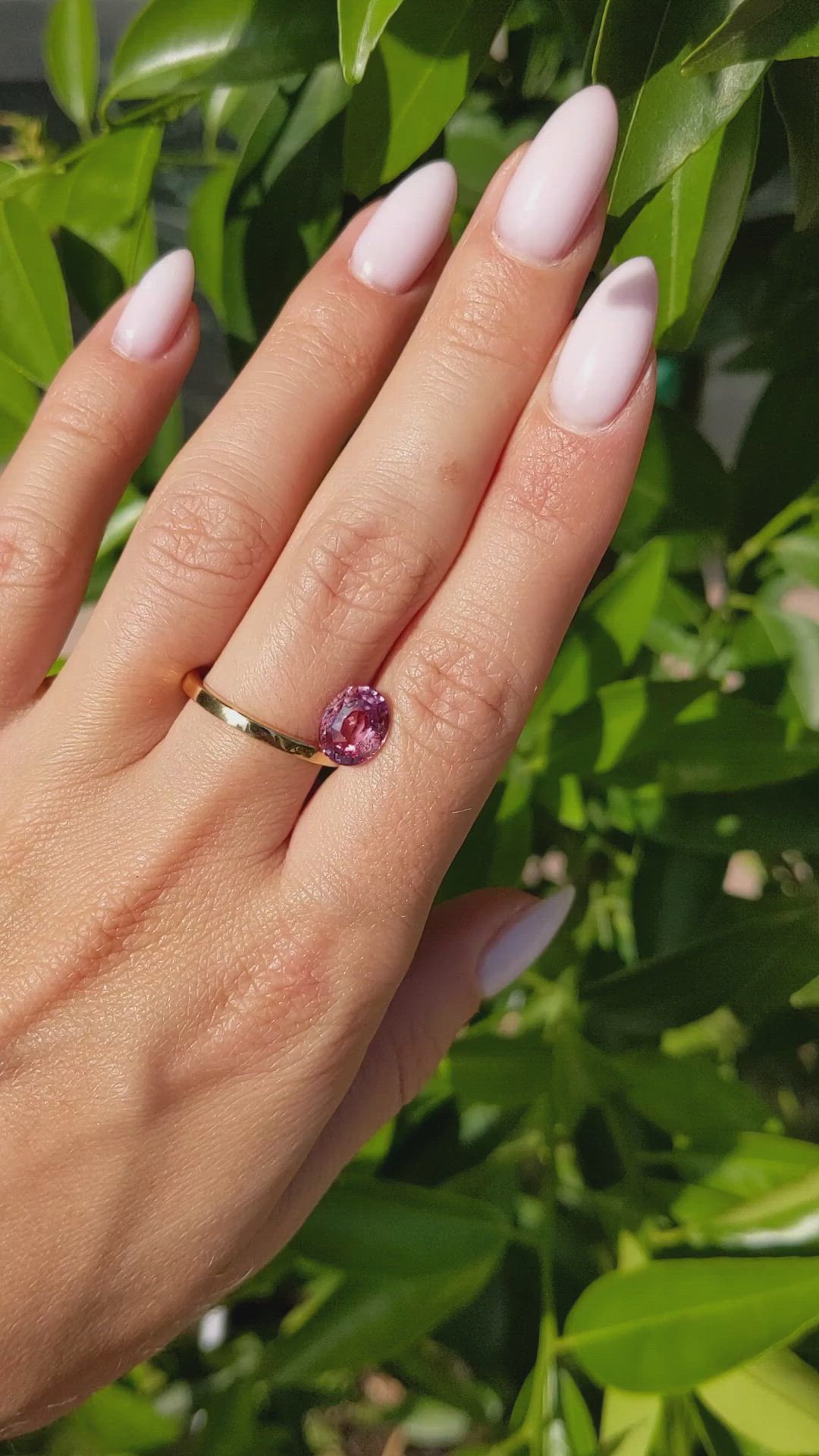 2.82 Ct. Padparadscha Sapphire from Ceylon (Sri Lanka) Size Video