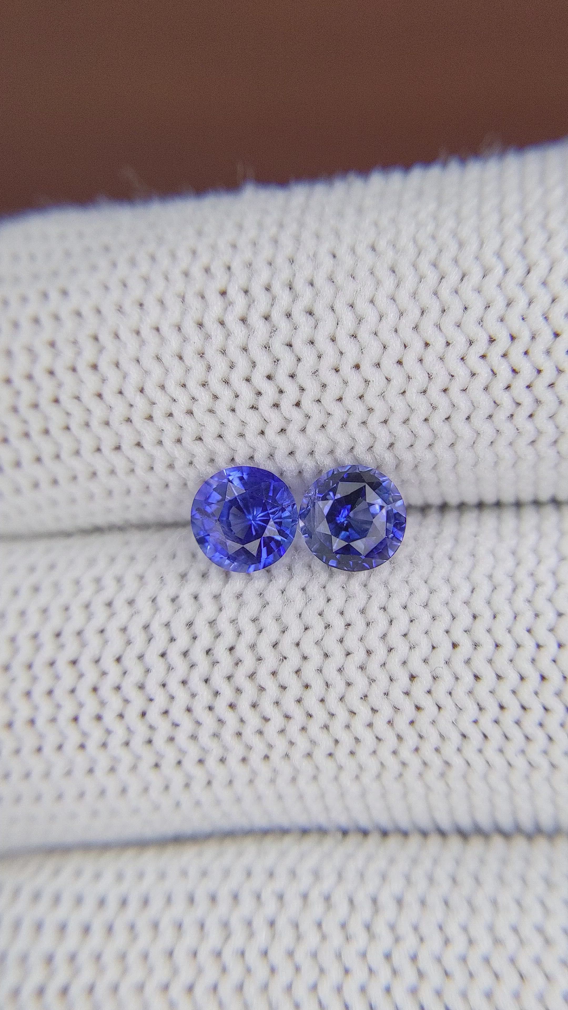 1.67 Ct.Tw.Total Carat Weight Blue Sapphire Pair from Ceylon (Sri Lanka) Size Video