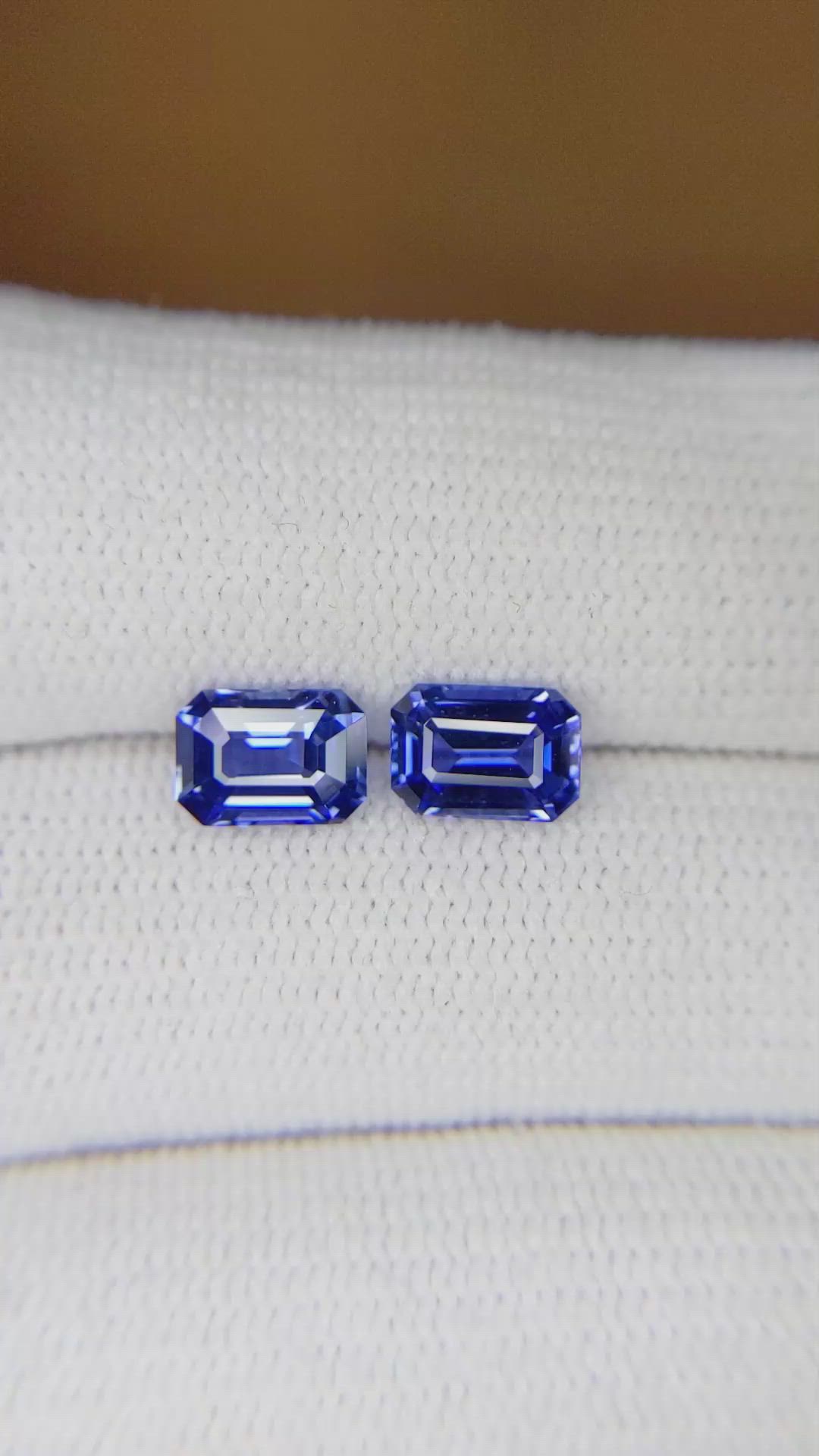 2.44&nbsp;Ct.Tw.Total Carat Weight Blue Sapphire Pair from Ceylon (Sri Lanka) Size Video