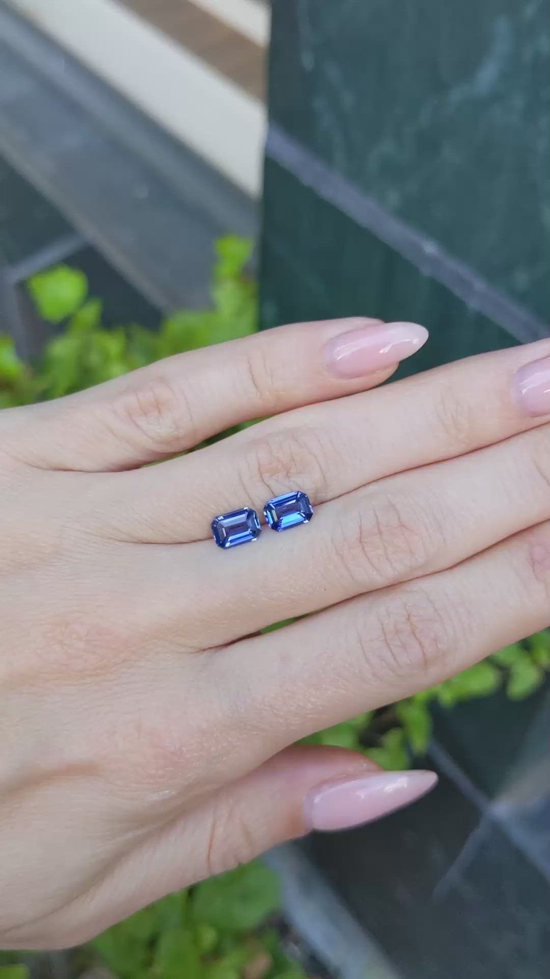 2.04&nbsp;Ct.Tw.Total Carat Weight Blue Sapphire Pair from Ceylon (Sri Lanka) Size Video