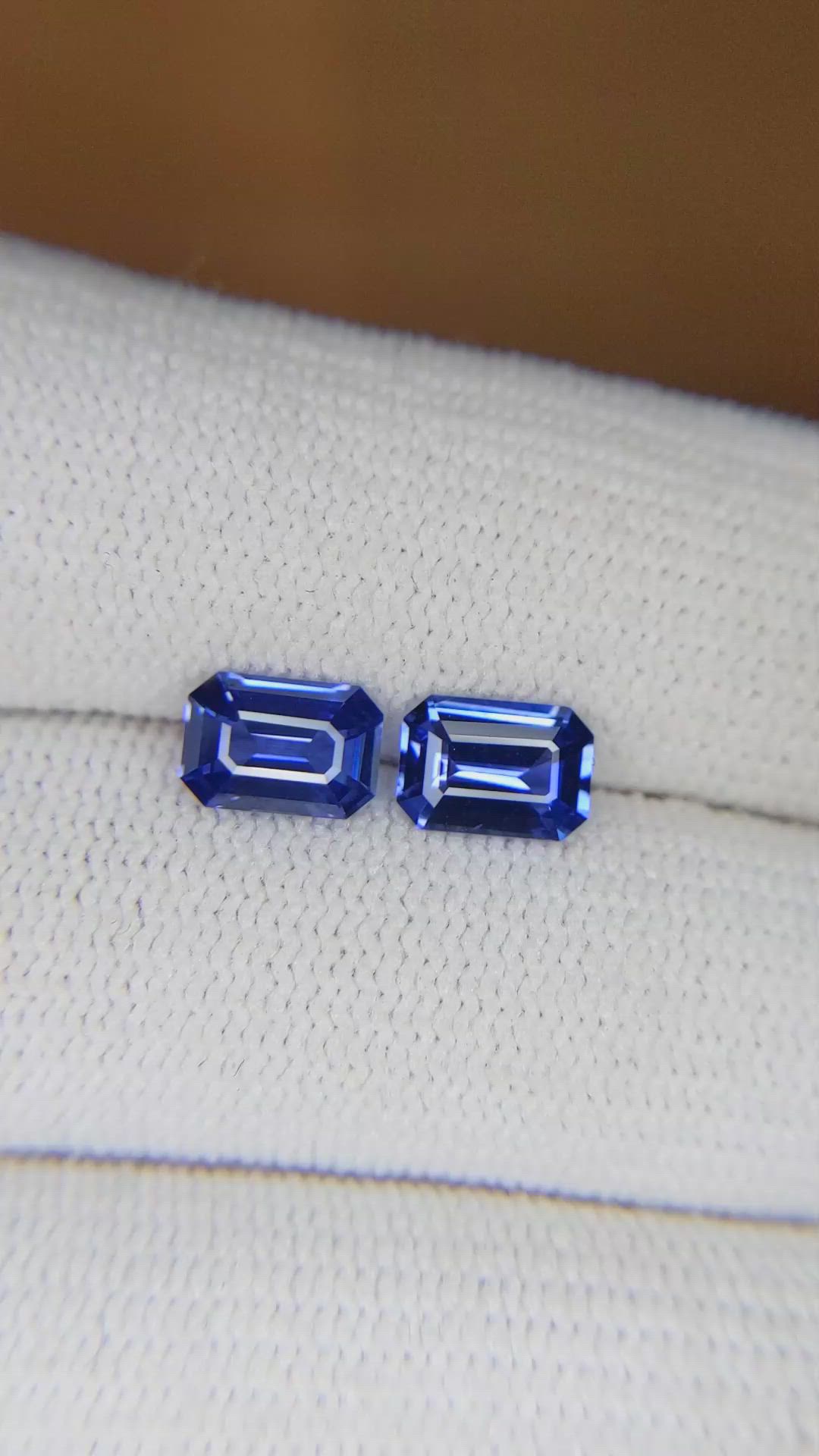 2.25&nbsp;Ct.Tw.Total Carat Weight Blue Sapphire Pair from Ceylon (Sri Lanka) Size Video