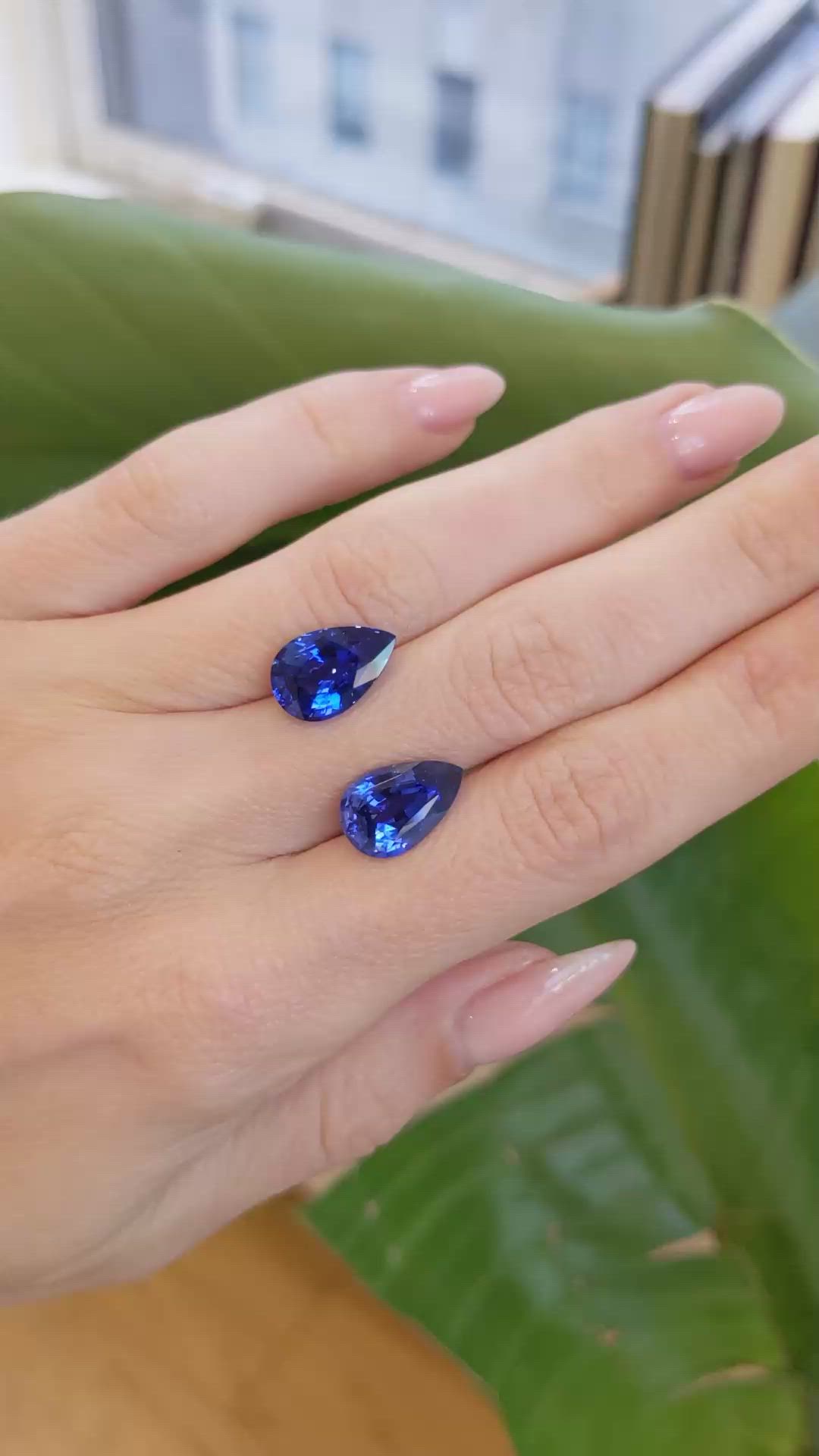 8.60&nbsp;Ct.Tw.Total Carat Weight Blue Sapphire Pair from Ceylon (Sri Lanka) Size Video