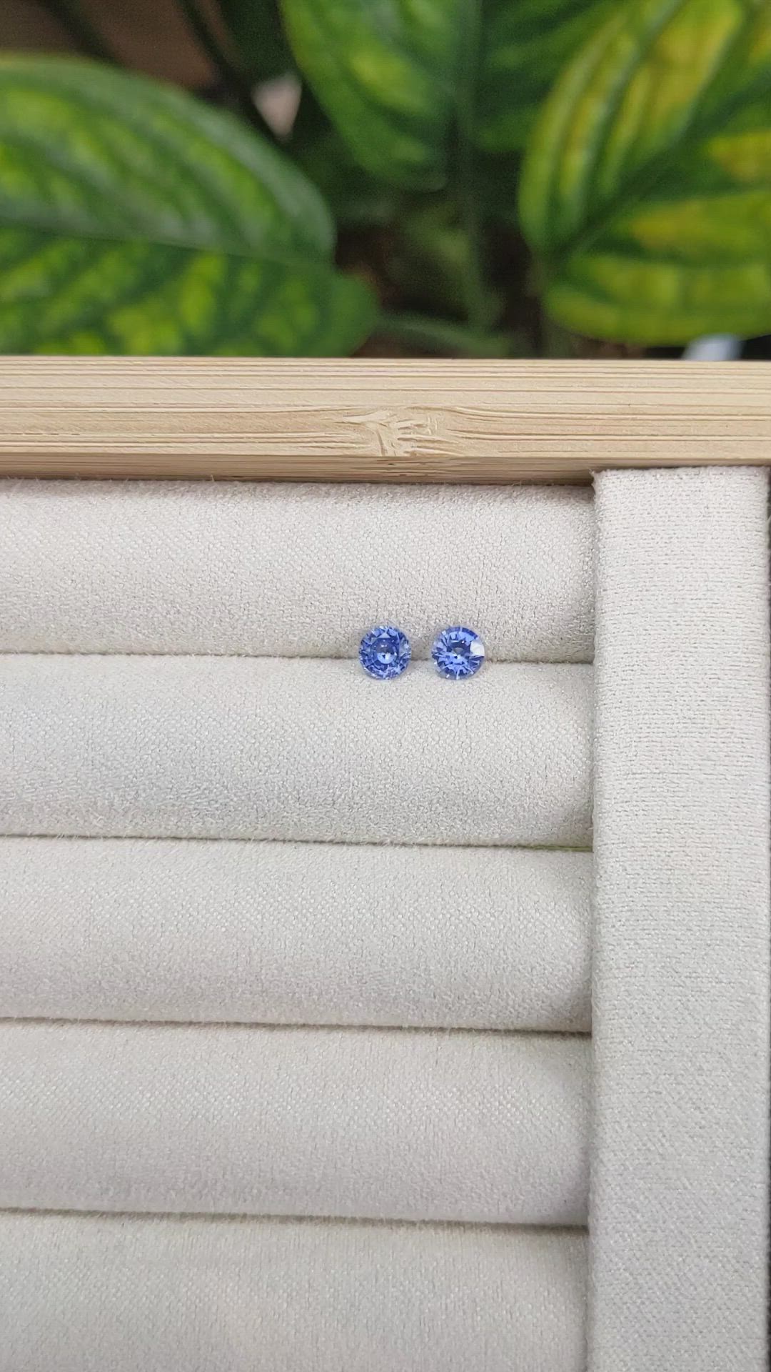0.88&nbsp;Ct.Tw.Total Carat Weight Blue Sapphire Pair from Ceylon (Sri Lanka) Size Video
