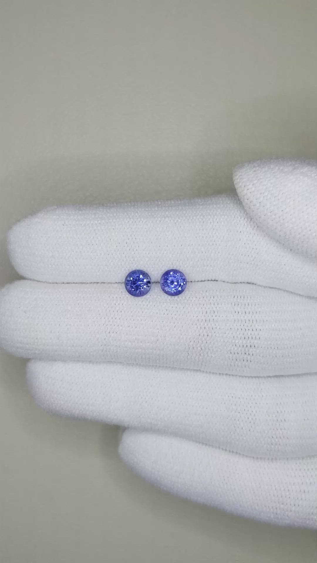 1.02&nbsp;Ct.Tw.Total Carat Weight Blue Sapphire Pair from Ceylon (Sri Lanka) Size Video