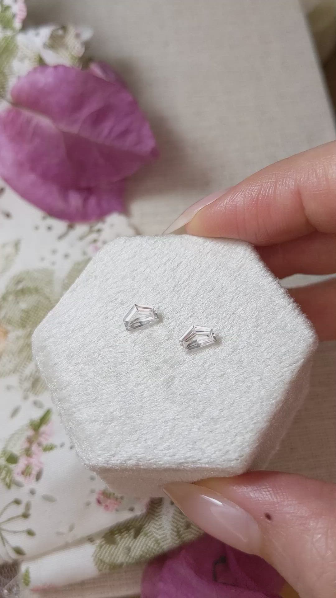 0.90 Ct.Tw.Total Carat Weight White Sapphire Pair from Ceylon (Sri Lanka) Size Video