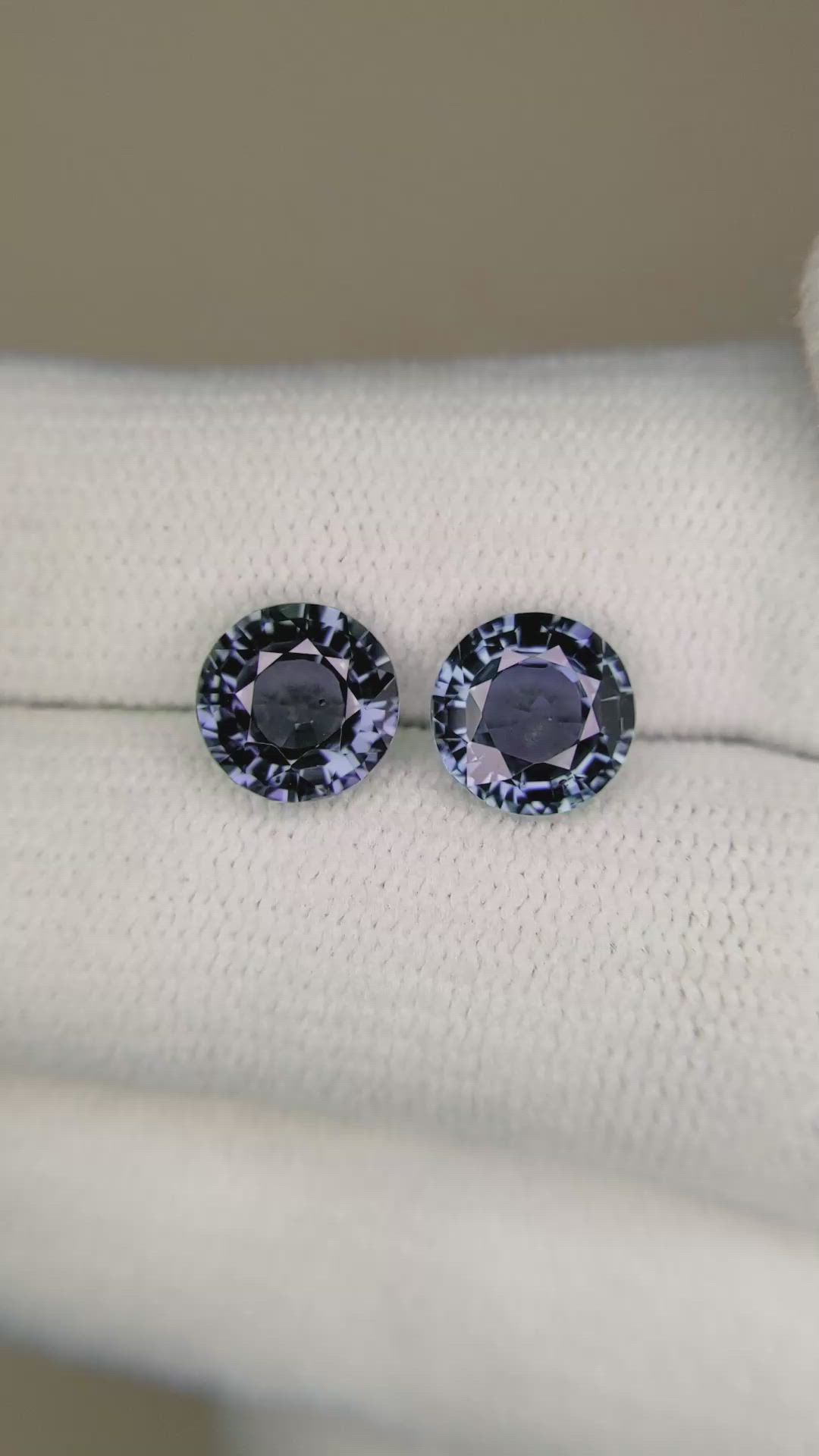 3.98&nbsp;Ct.Tw.Total Carat Weight Color Change Sapphire Pair from Madagascar Size Video