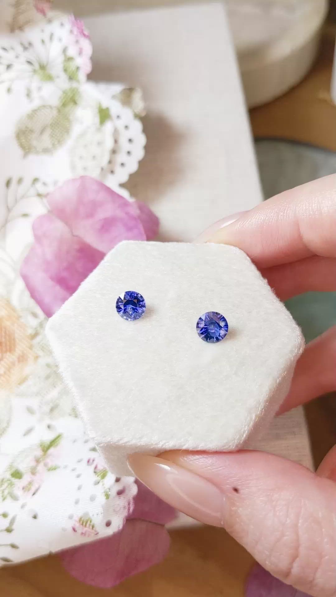 1.69&nbsp;Ct.Tw.Total Carat Weight Blue Sapphire Pair from Ceylon (Sri Lanka) Size Video