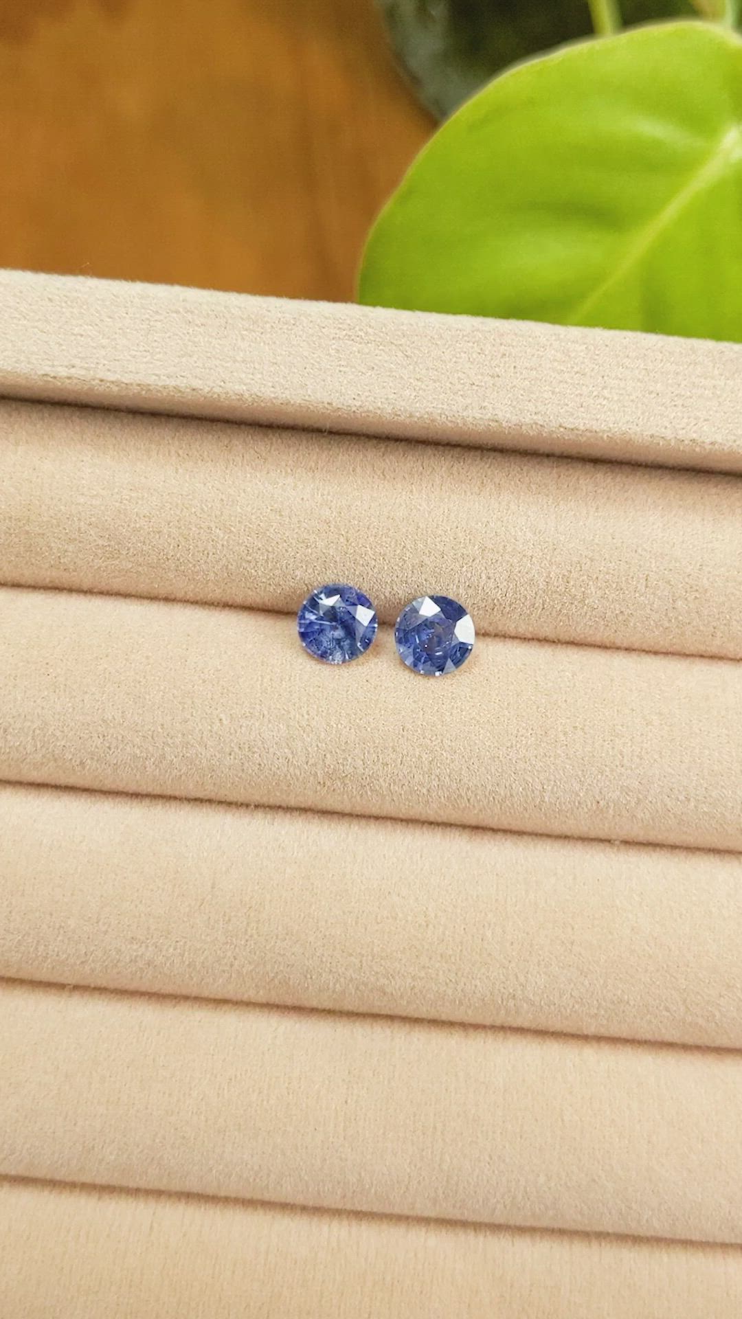 1.71&nbsp;Ct.Tw.Total Carat Weight Blue Sapphire Pair from Ceylon (Sri Lanka) Size Video