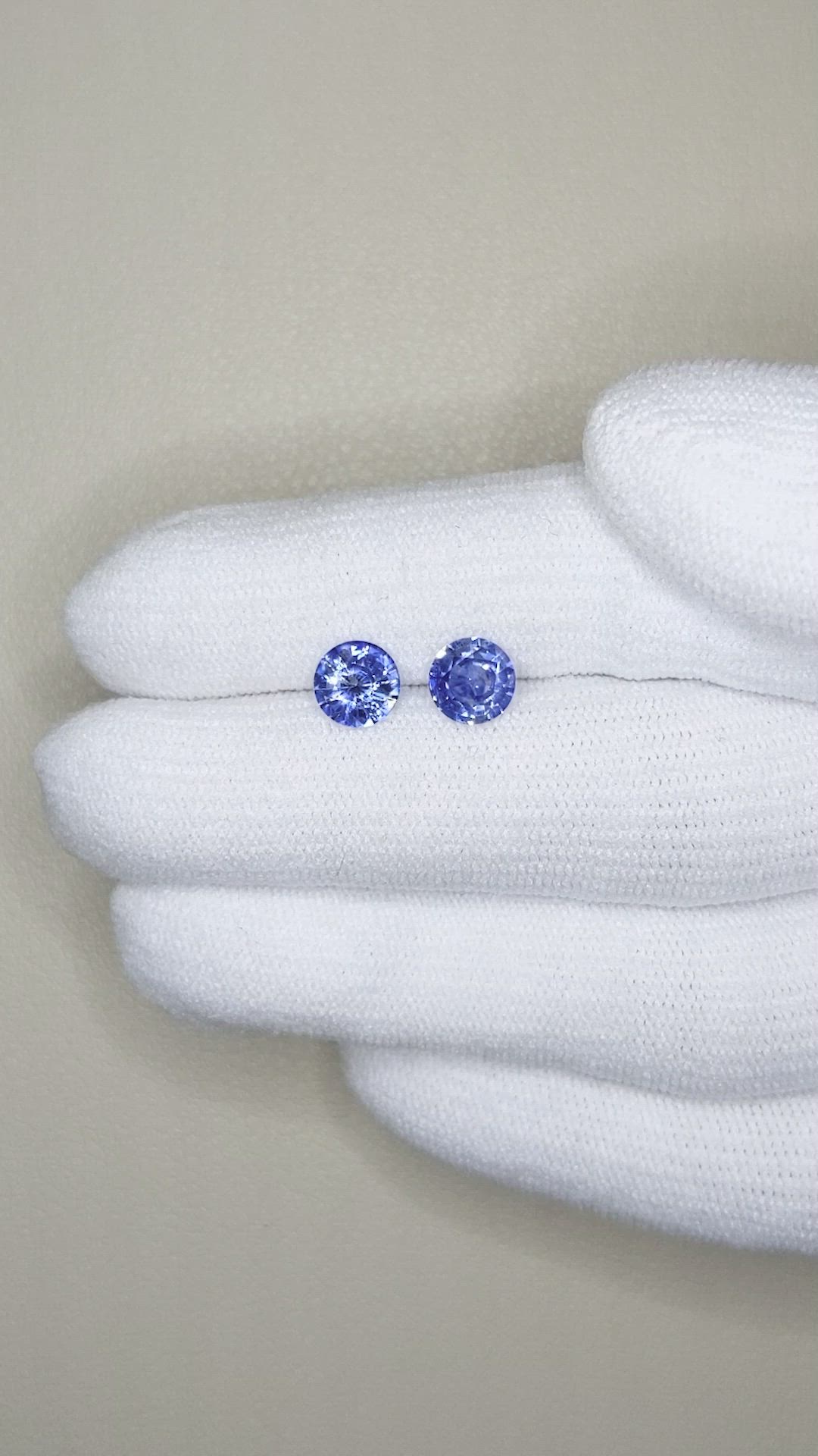 1.86&nbsp;Ct.Tw.Total Carat Weight Blue Sapphire Pair from Ceylon (Sri Lanka) Size Video