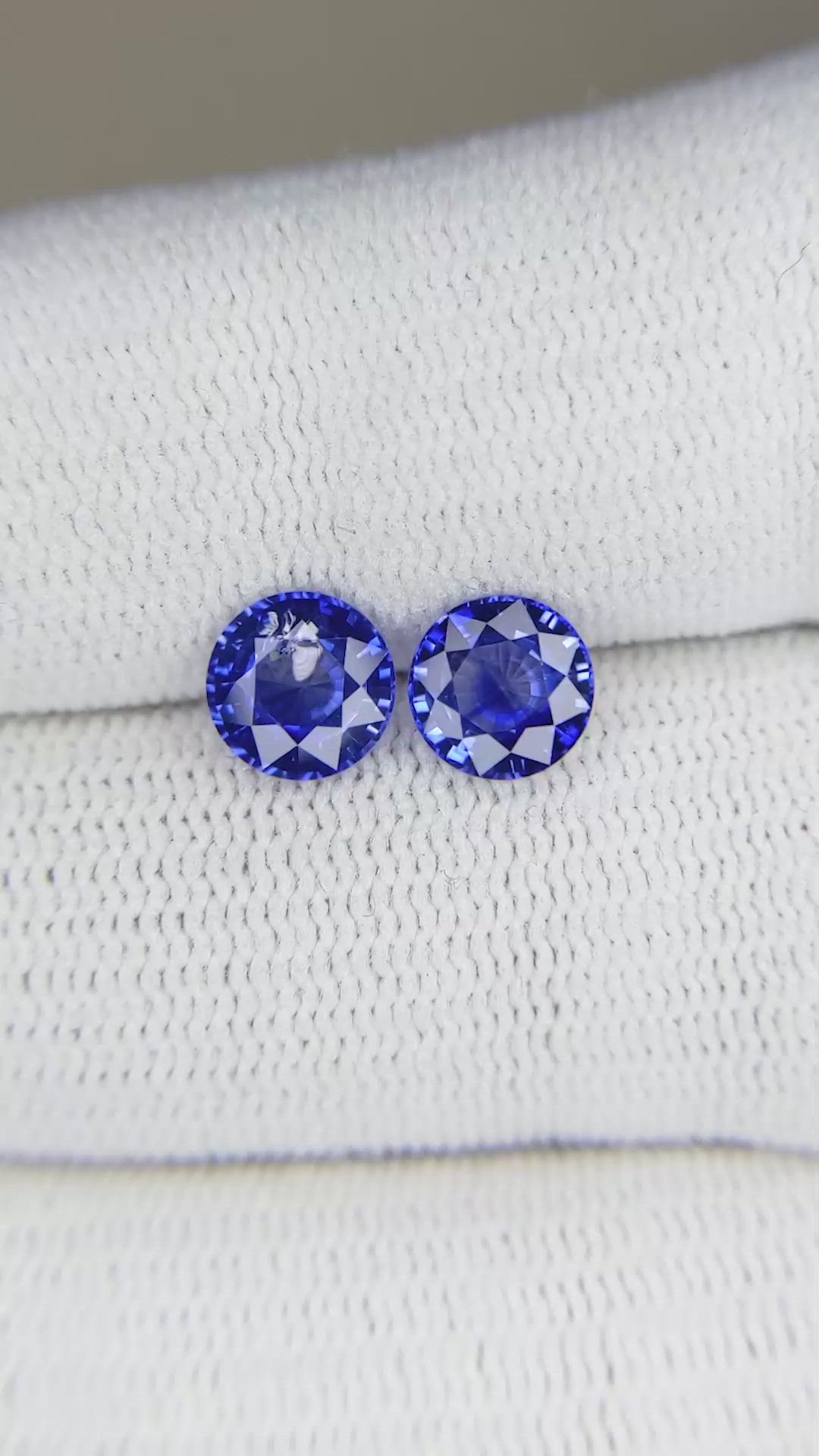 1.96 Ct.Tw.Total Carat Weight Blue Sapphire Pair from Ceylon (Sri Lanka) Size Video