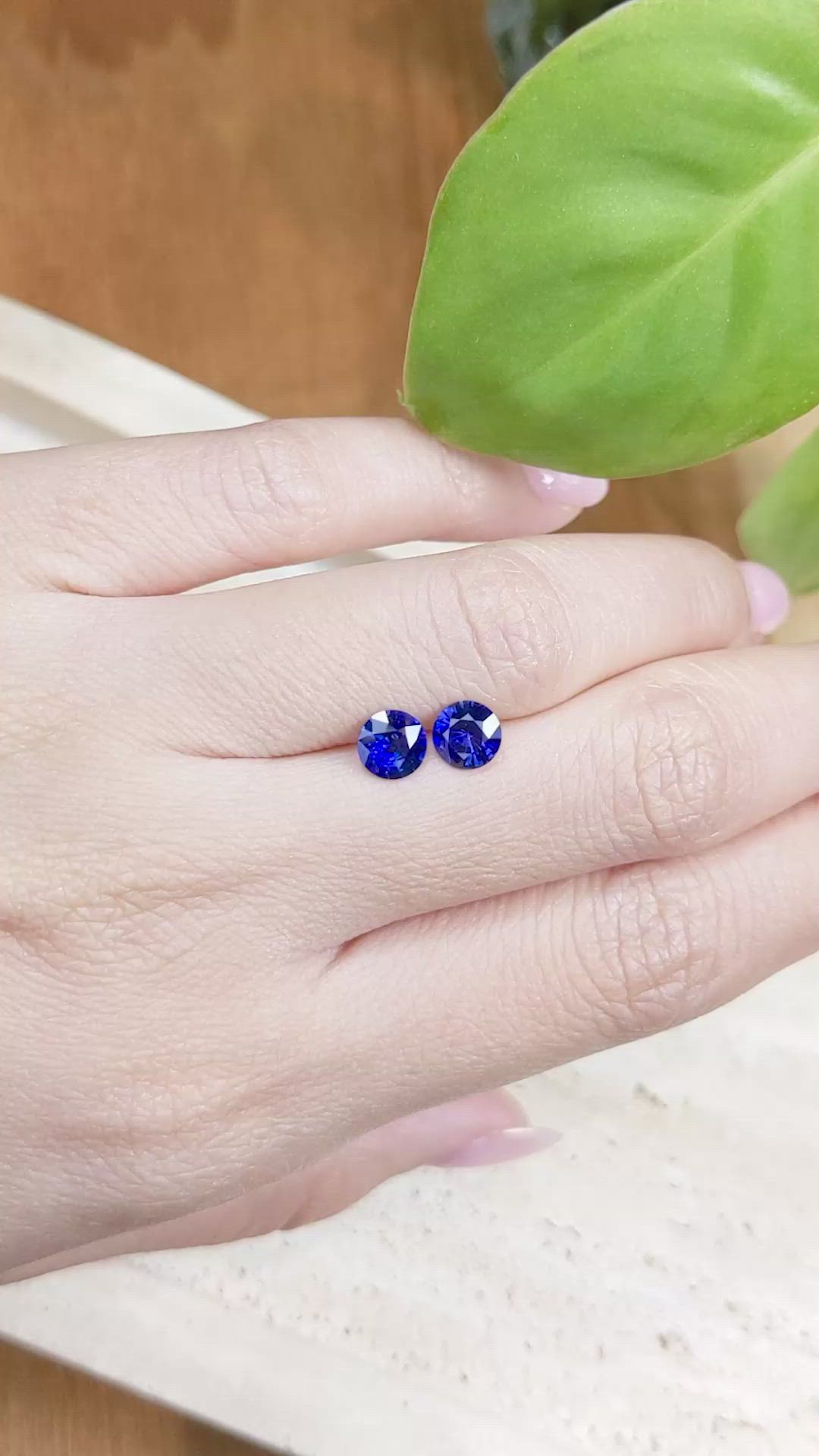 1.67&nbsp;Ct.Tw.Total Carat Weight Blue Sapphire Pair from Ceylon (Sri Lanka) Size Video