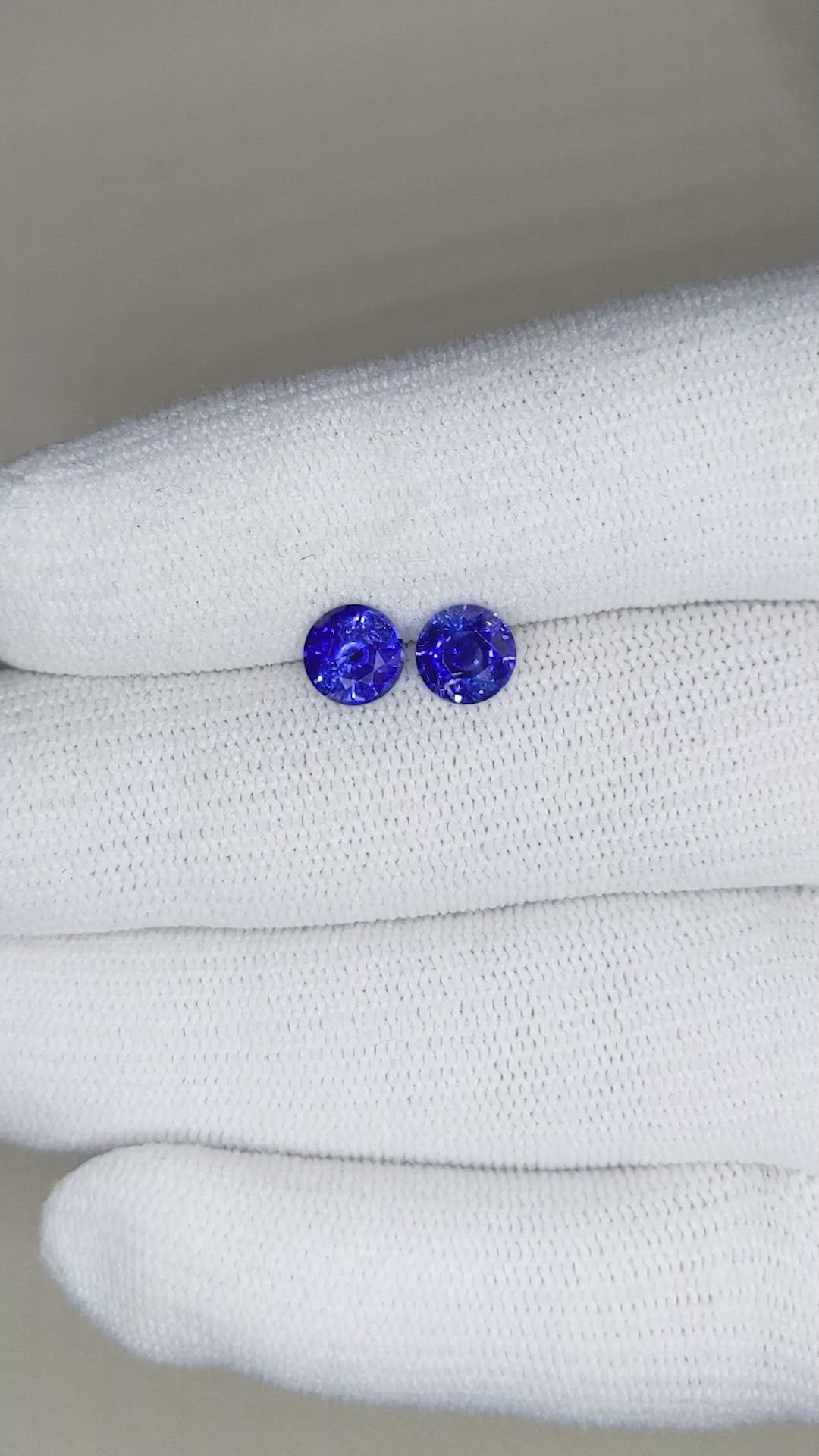 1.95 Ct.Tw.Total Carat Weight Blue Sapphire Pair from Ceylon (Sri Lanka) Size Video