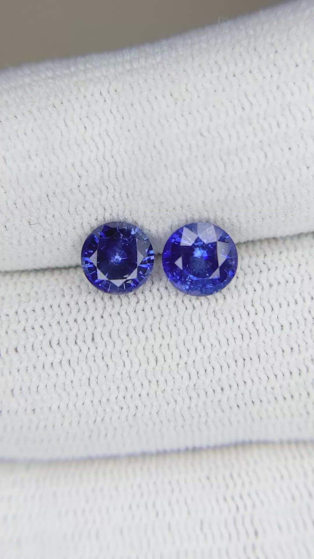 2.08 Ct.Tw.Total Carat Weight Blue Sapphire Pair from Ceylon (Sri Lanka) Size Video