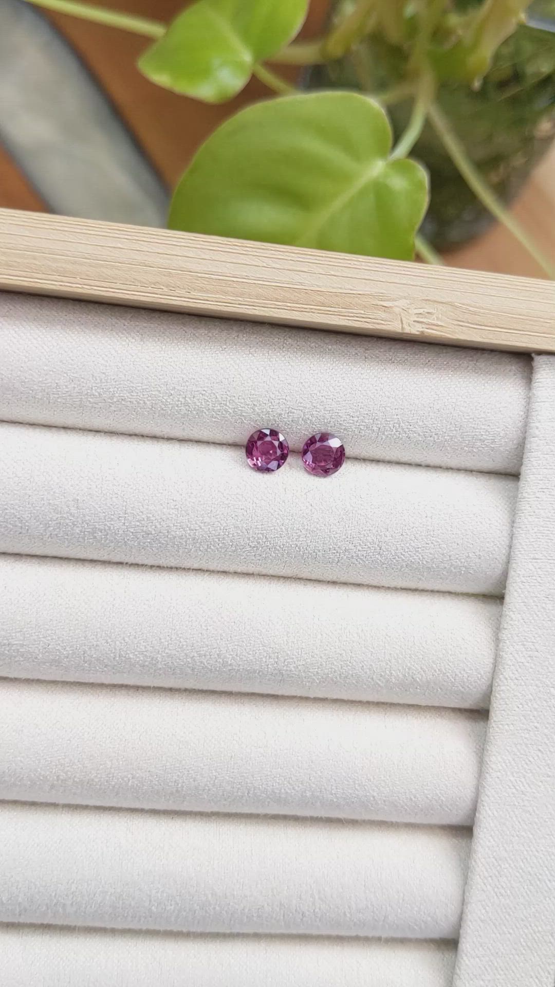 1.50&nbsp;Ct.Tw.Total Carat Weight Purplish Pink Sapphire Pair from Thailand Size Video