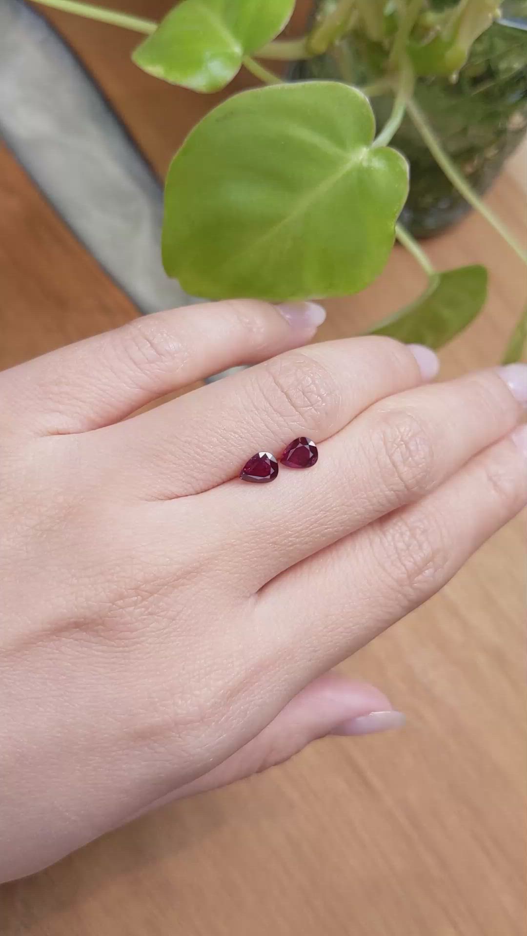 1.63 Ct.Tw.Total Carat Weight Reddish Pink Sapphire Pair from Thailand Size Video