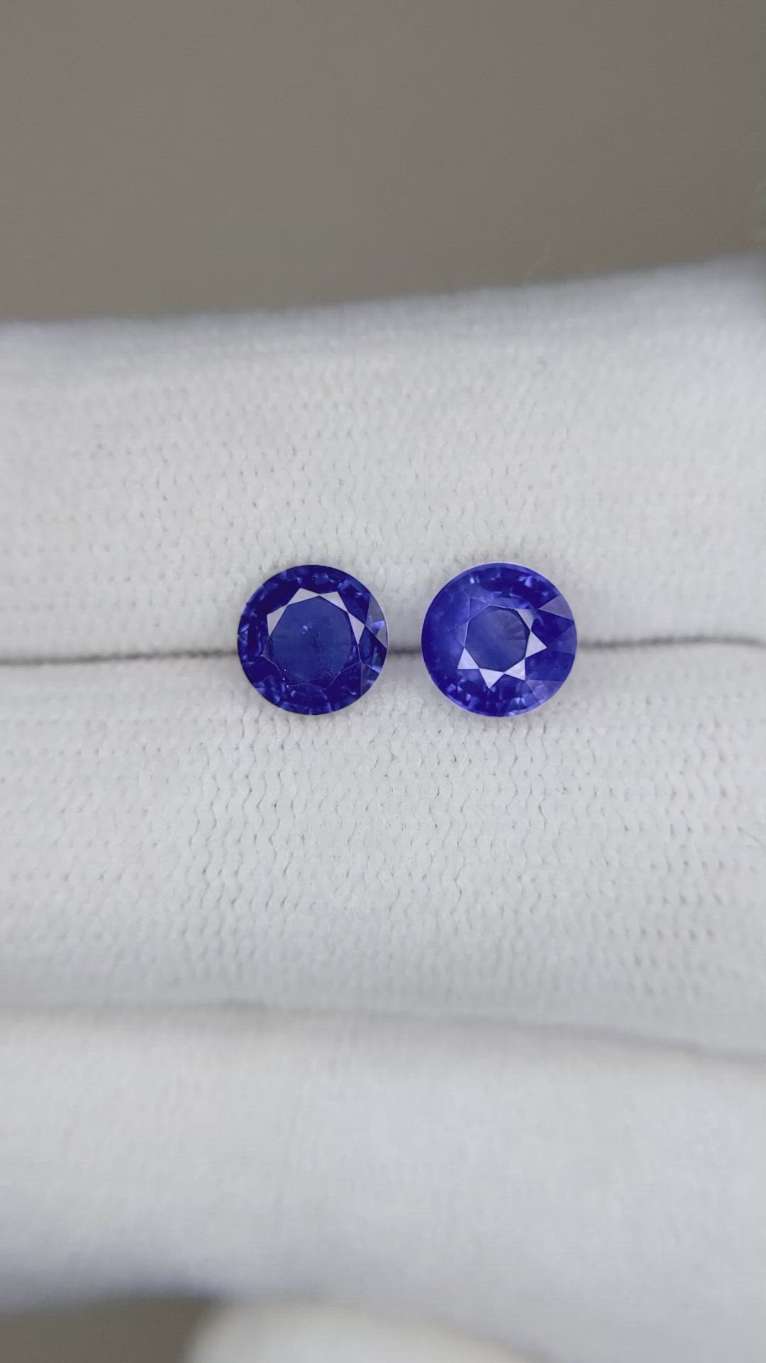 1.99 Ct.Tw.Total Carat Weight Blue Sapphire Pair from Ceylon (Sri Lanka) Size Video