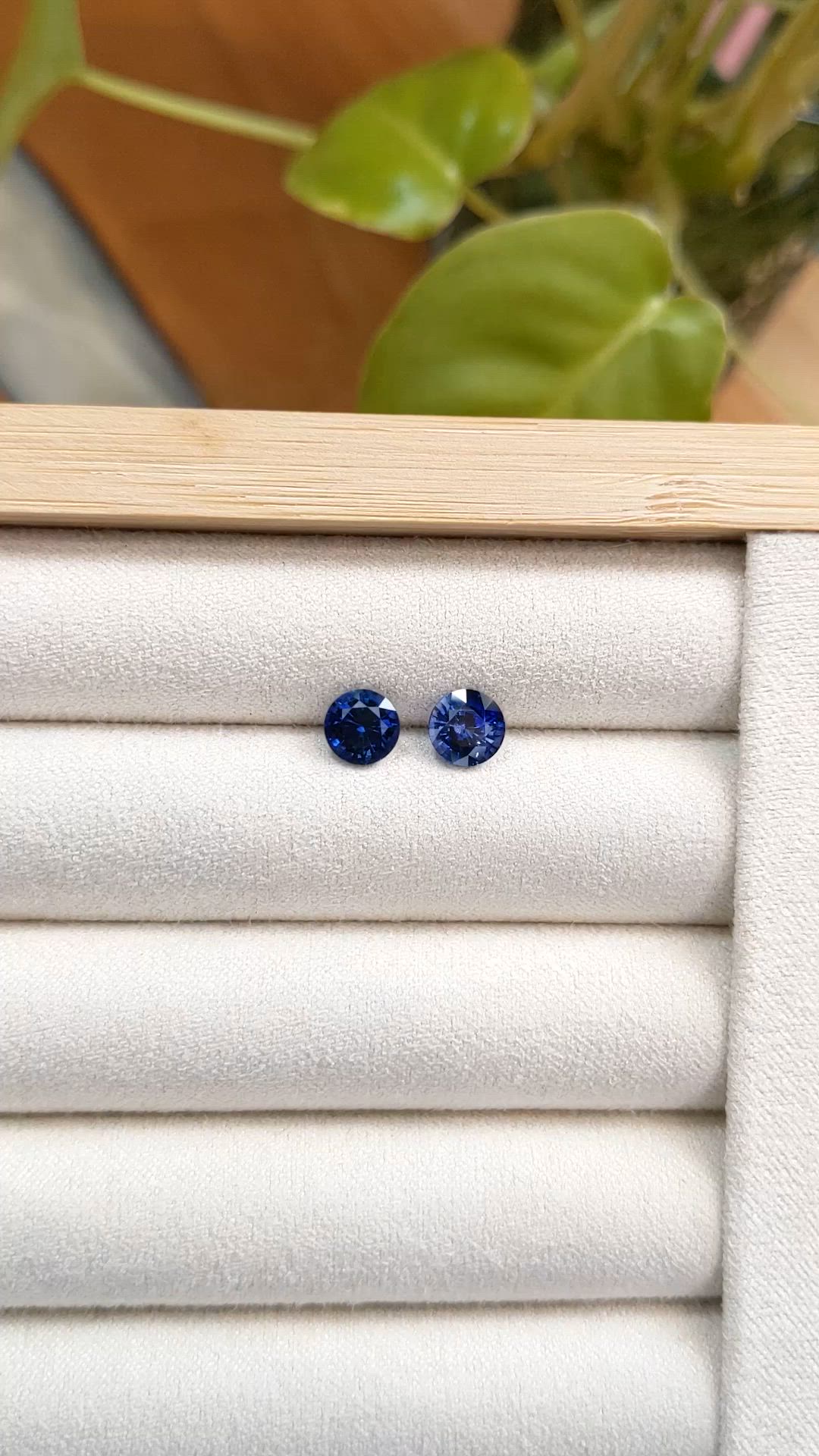 2.35&nbsp;Ct.Tw.Total Carat Weight Blue Sapphire Pair from Ceylon (Sri Lanka) Size Video