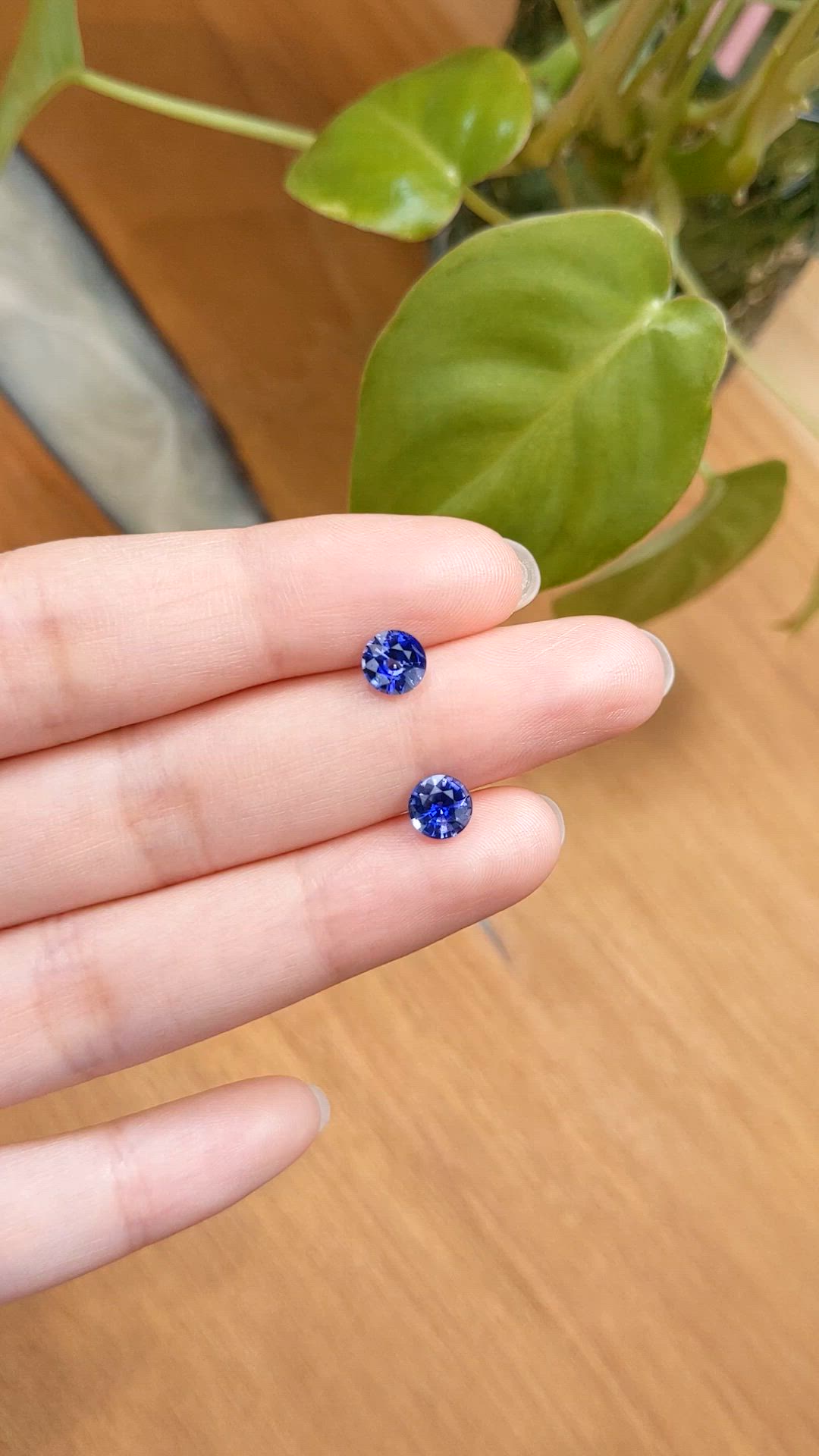 2.02&nbsp;Ct.Tw.Total Carat Weight Blue Sapphire Pair from Ceylon (Sri Lanka) Size Video