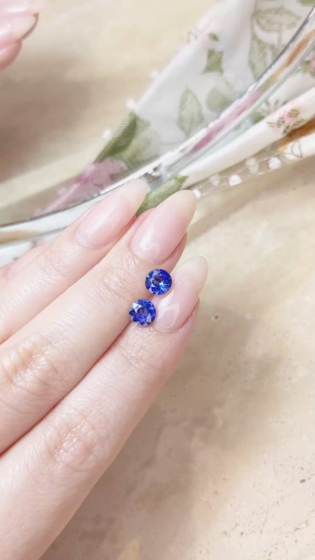 2.03&nbsp;Ct.Tw.Total Carat Weight Blue Sapphire Pair from Ceylon (Sri Lanka) Size Video