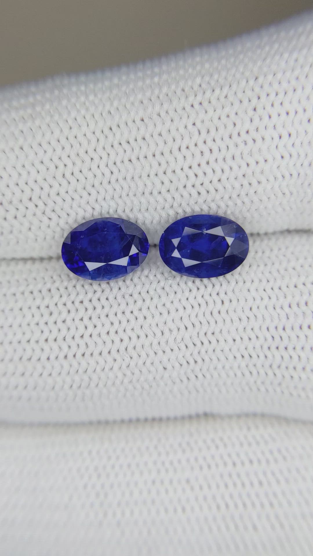 3.69 Ct.Tw.Total Carat Weight Blue Sapphire Pair from Ceylon (Sri Lanka) Size Video