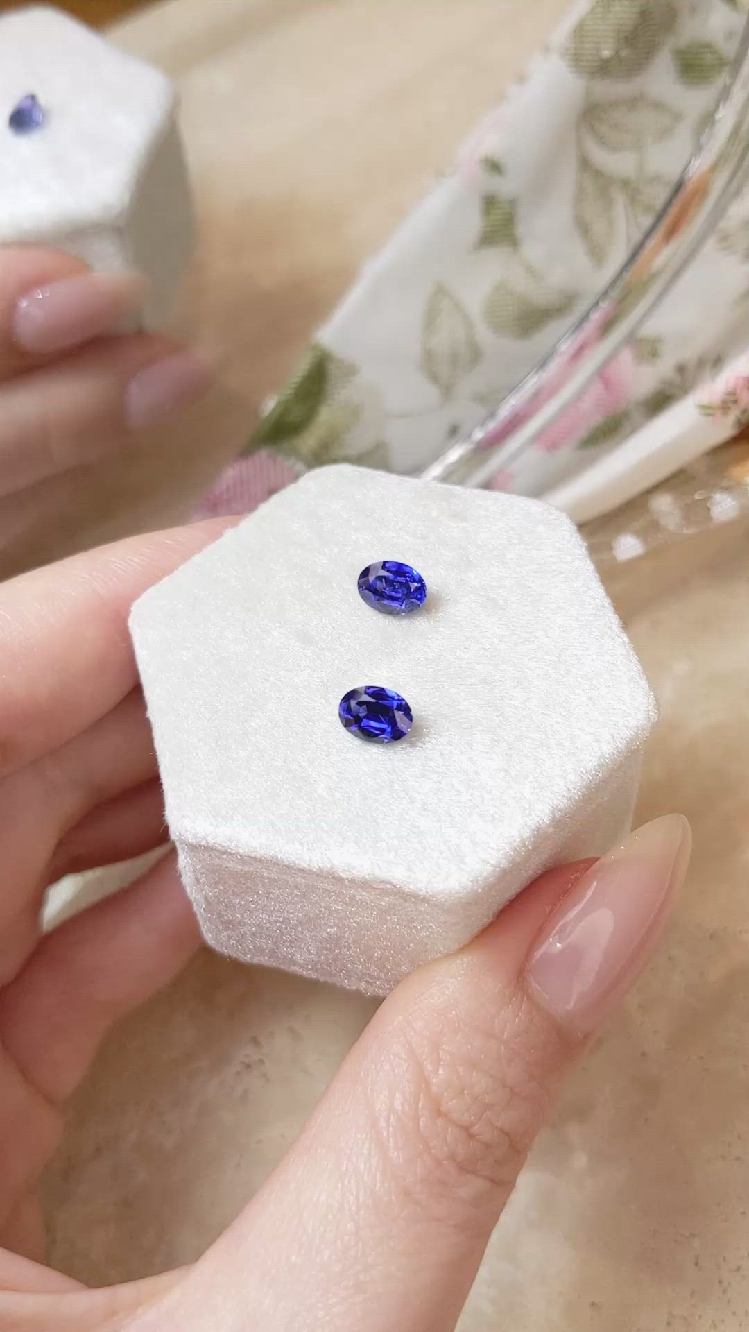 1.77&nbsp;Ct.Tw.Total Carat Weight Blue Sapphire Pair from Ceylon (Sri Lanka) Size Video