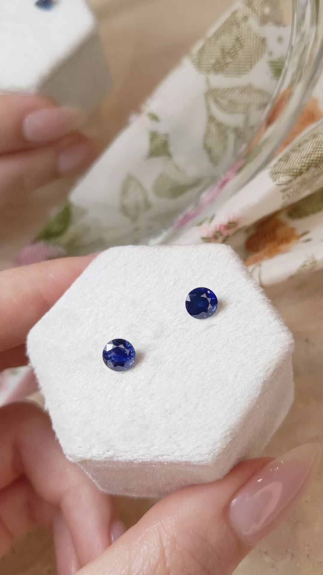 2.04&nbsp;Ct.Tw.Total Carat Weight Blue Sapphire Pair from Ceylon (Sri Lanka) Size Video