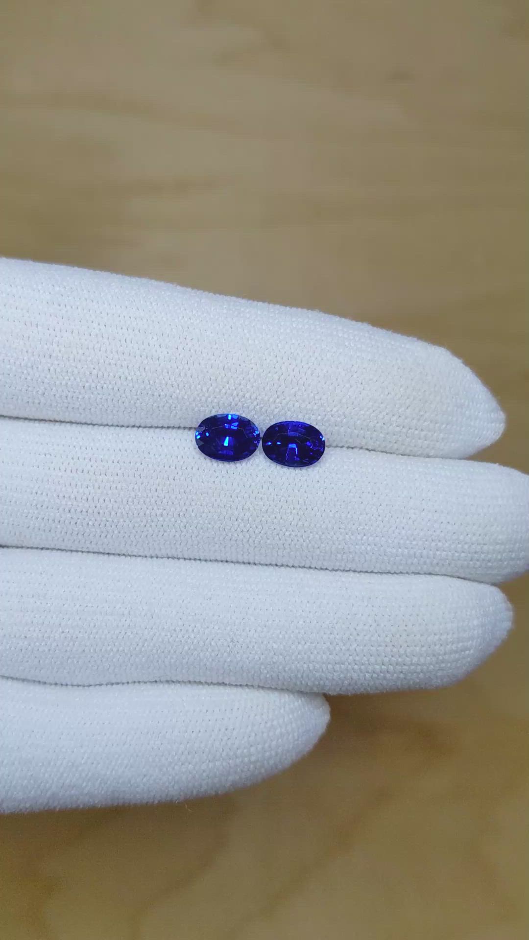 2.65&nbsp;Ct.Tw.Total Carat Weight Blue Sapphire Pair from Ceylon (Sri Lanka) Size Video
