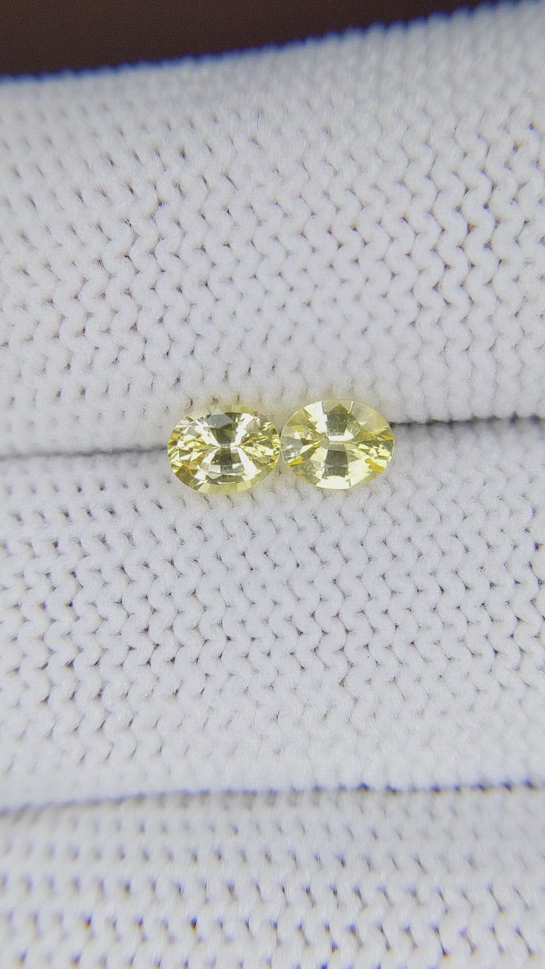 0.84&nbsp;Ct.Tw.Total Carat Weight Yellow Sapphire Pair from Ceylon (Sri Lanka) Size Video