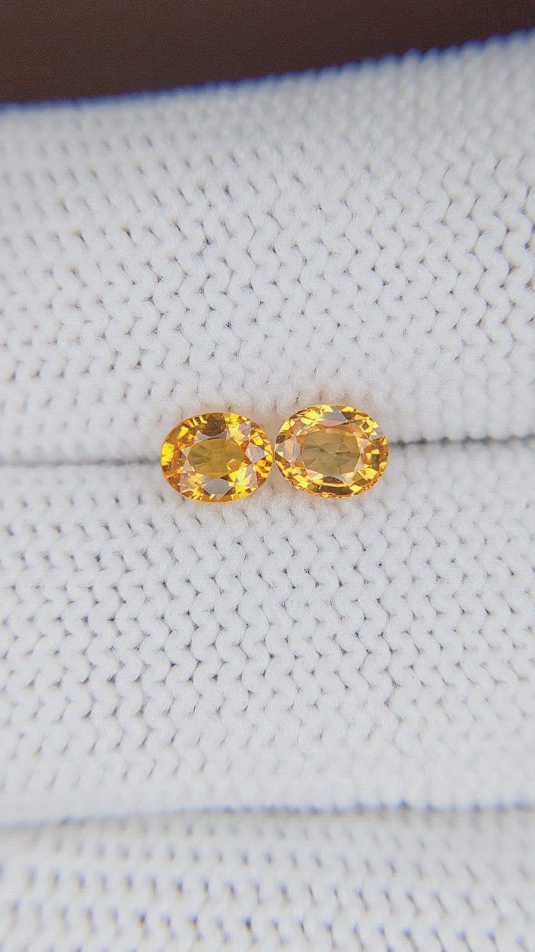 0.95 Ct.Tw.Total Carat Weight Yellowish Orange Sapphire Pair from Ceylon (Sri Lanka) Size Video