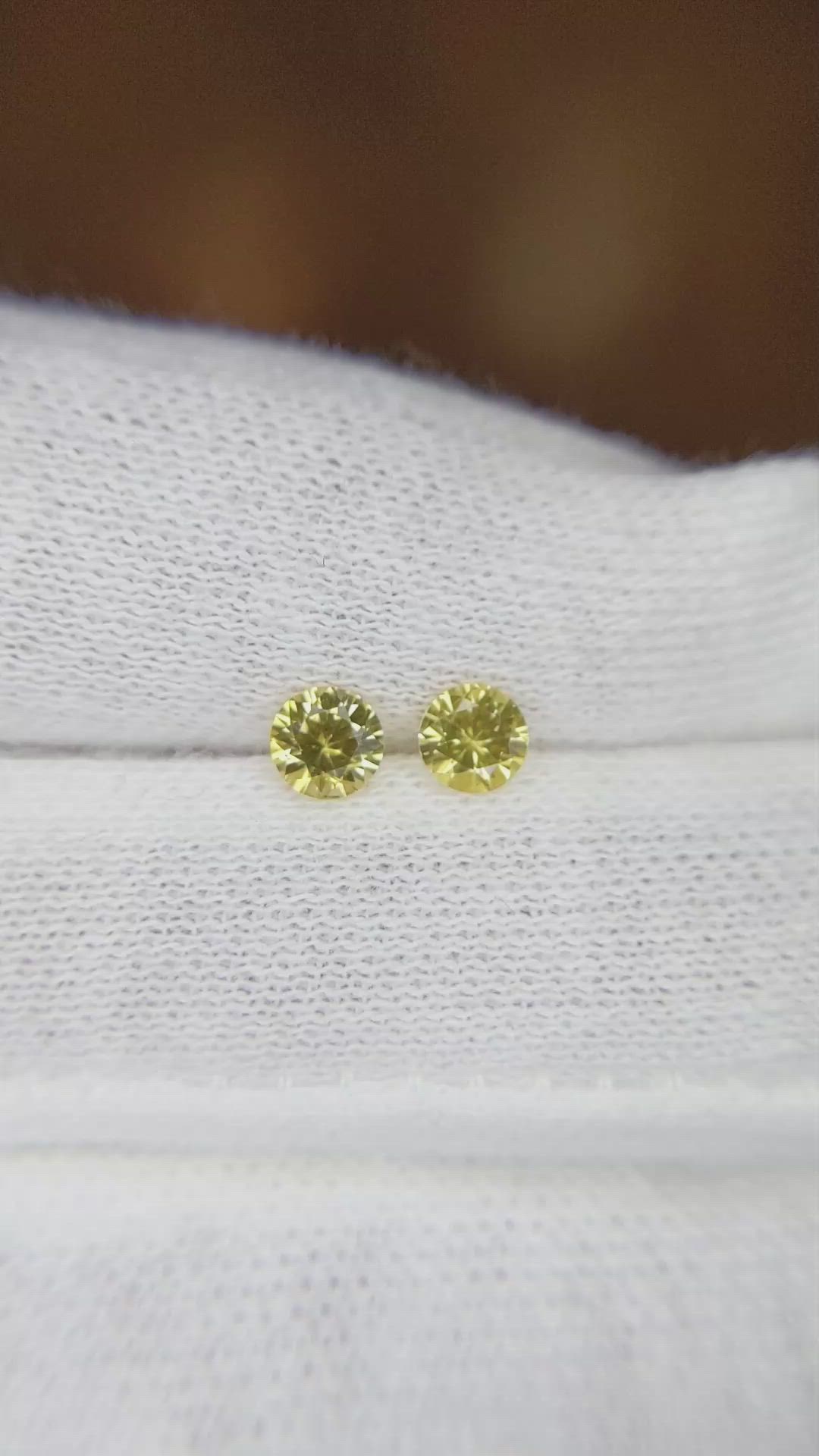 0.60&nbsp;Ct.Tw.Total Carat Weight Yellow Sapphire Pair from Ceylon (Sri Lanka) Size Video