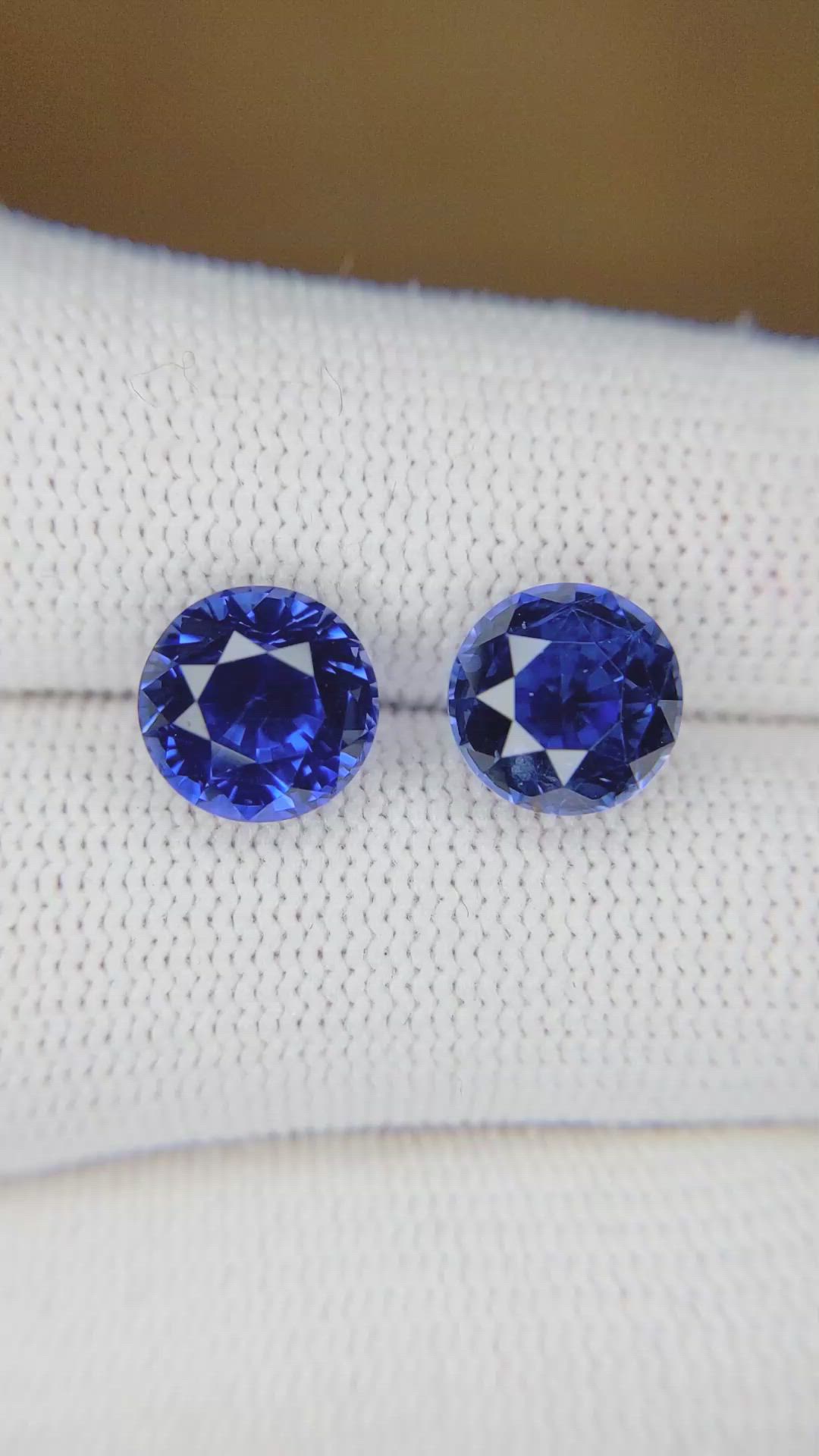 8.24 Ct.Tw.Total Carat Weight Blue Sapphire Pair from Ceylon (Sri Lanka) Size Video