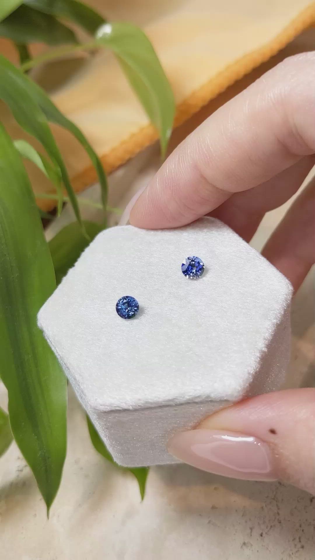 0.85&nbsp;Ct.Tw.Total Carat Weight Blue Sapphire Pair from Ceylon (Sri Lanka) Size Video