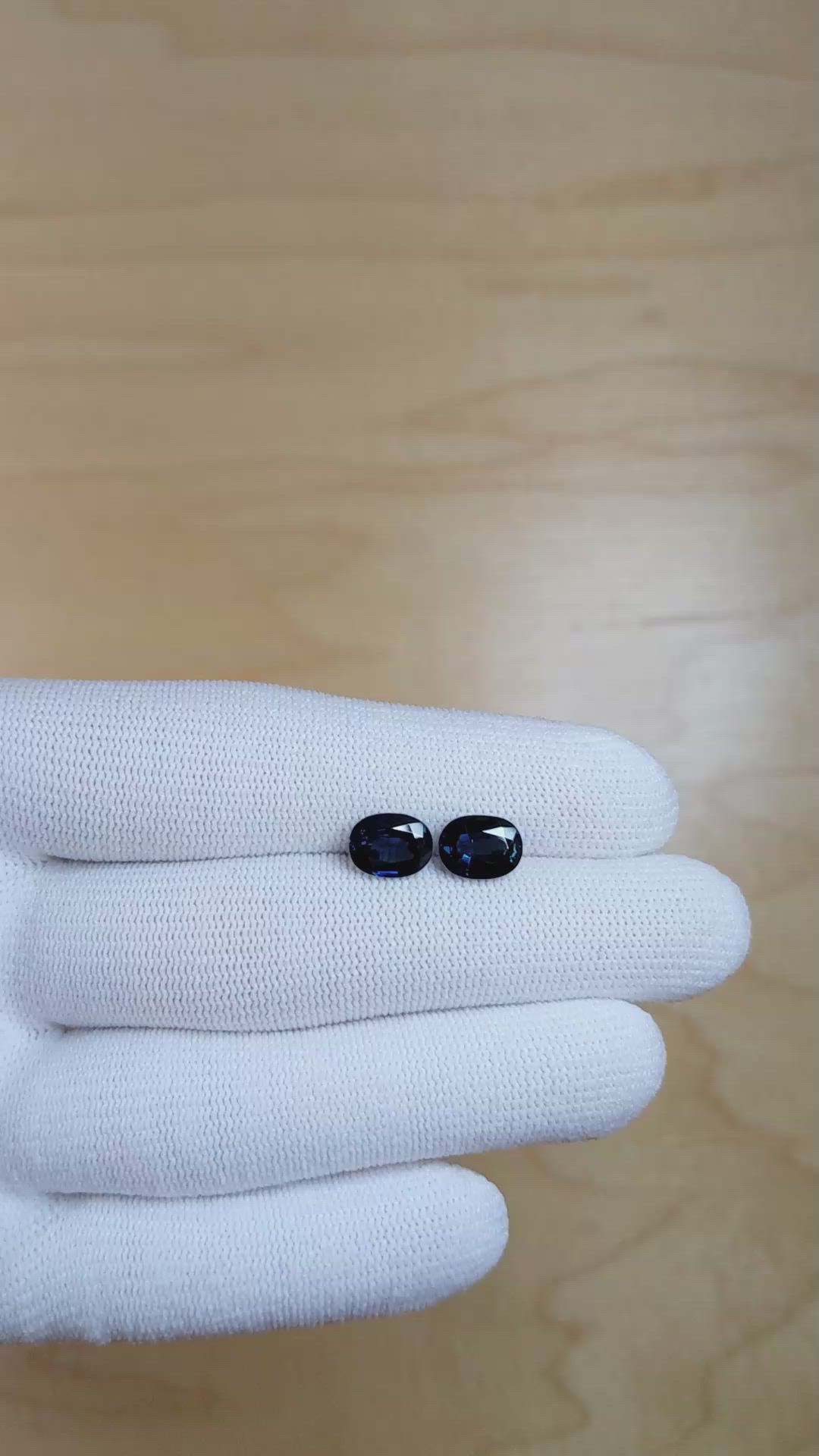 4.22&nbsp;Ct.Tw.Total Carat Weight Greenish Blue Sapphire Pair from Ceylon (Sri Lanka) Size Video