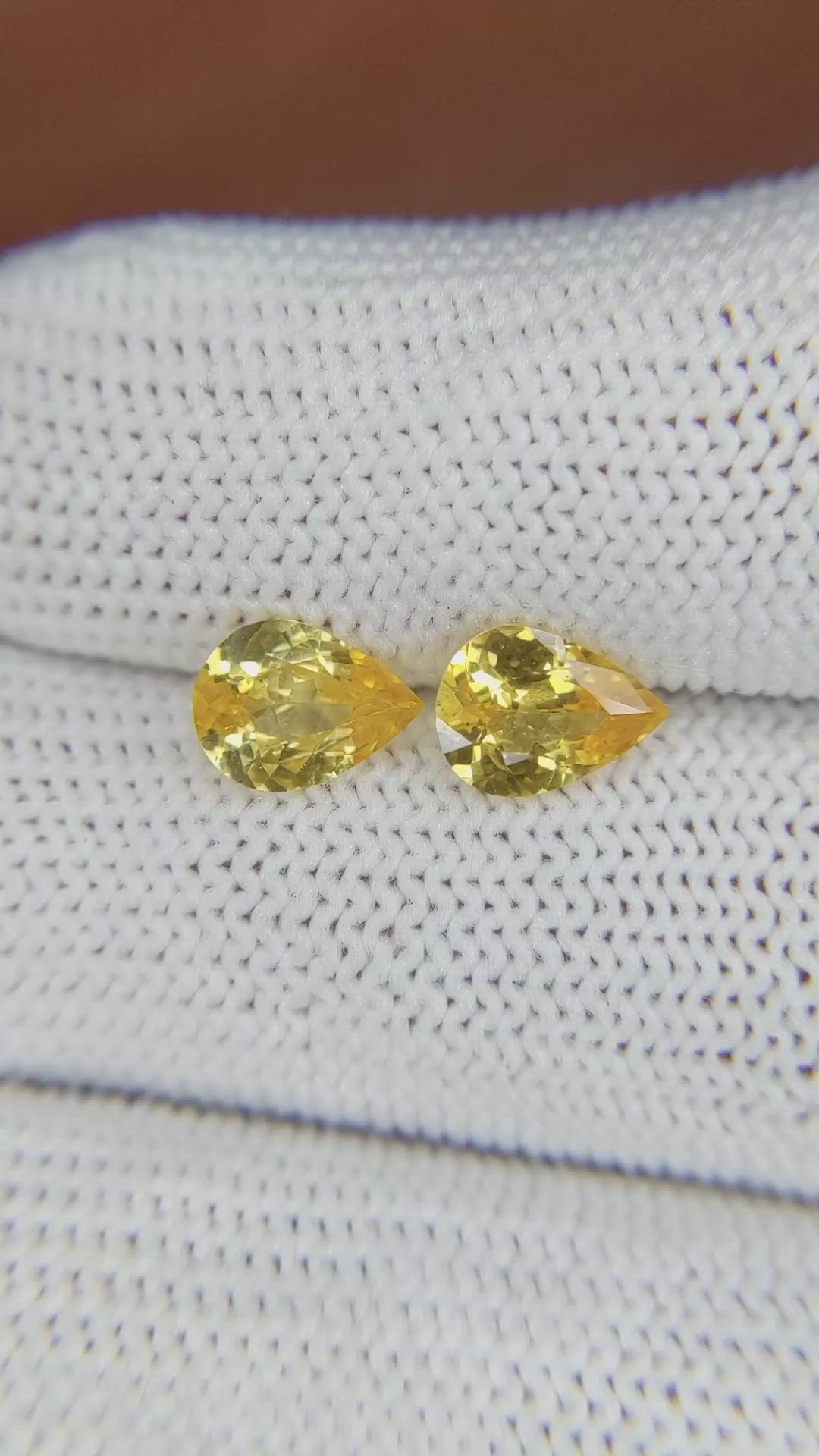 1.97&nbsp;Ct.Tw.Total Carat Weight Yellow Sapphire Pair from Ceylon (Sri Lanka) Size Video